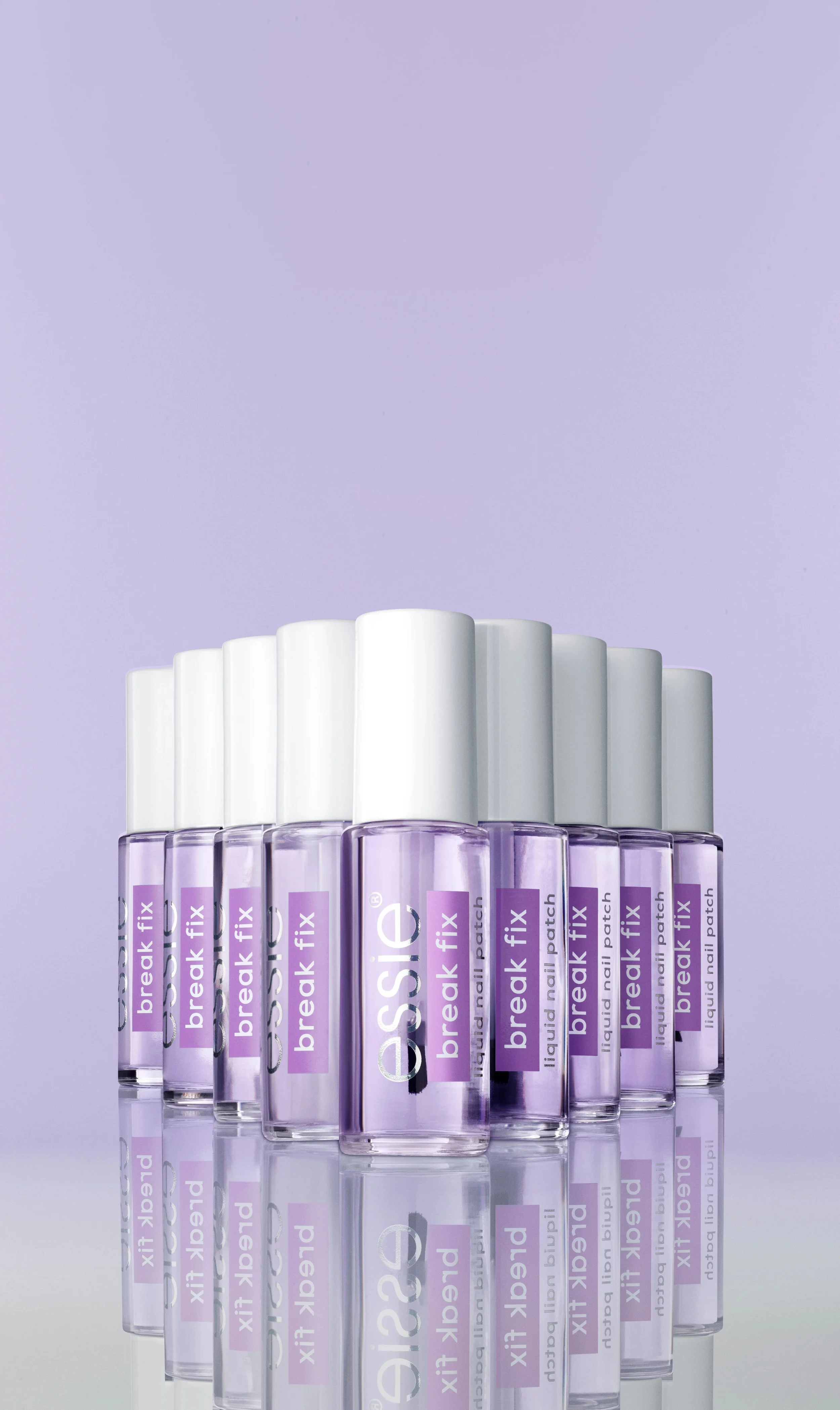 ESSIE_BreakFix_Still02_300DPI.jpg