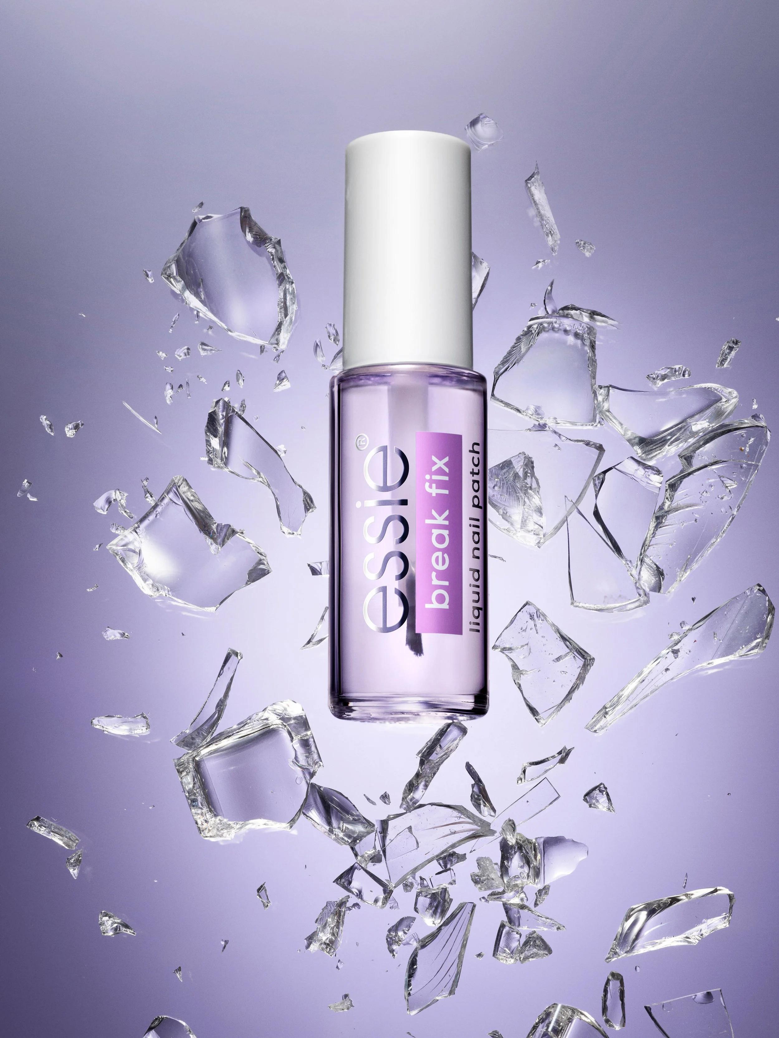 ESSIE_BreakFix_Still03_150DPI.jpg