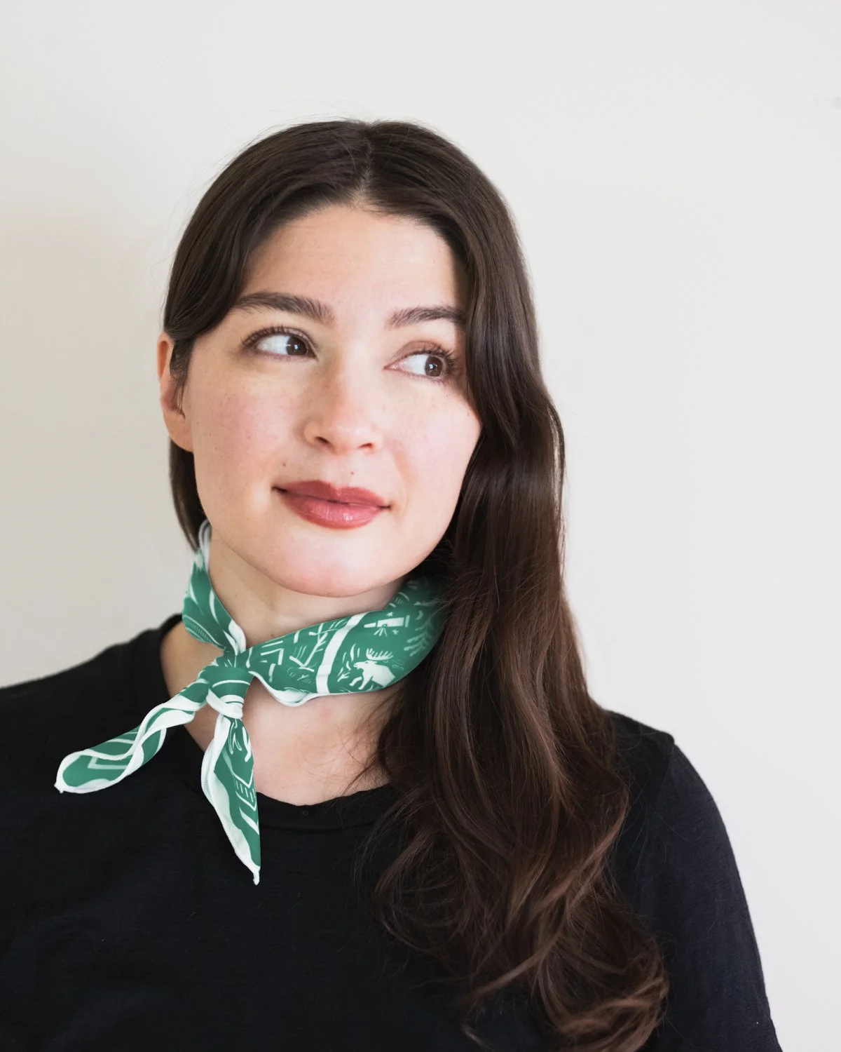 Studio-Borealis_Silk_green-context.jpg