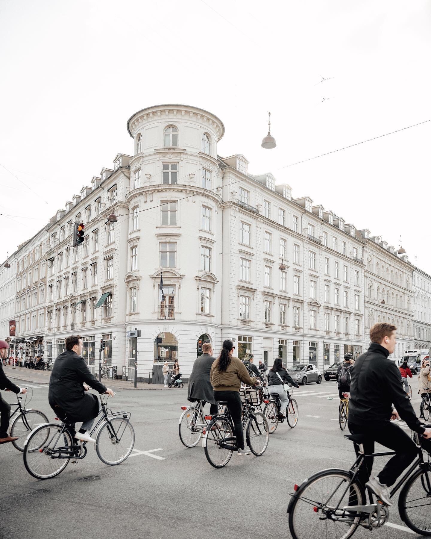 Commute 

#ibikecph #tacyklen #morebikeslesscars #visitcopenhagen #nikoncreator #letourdk