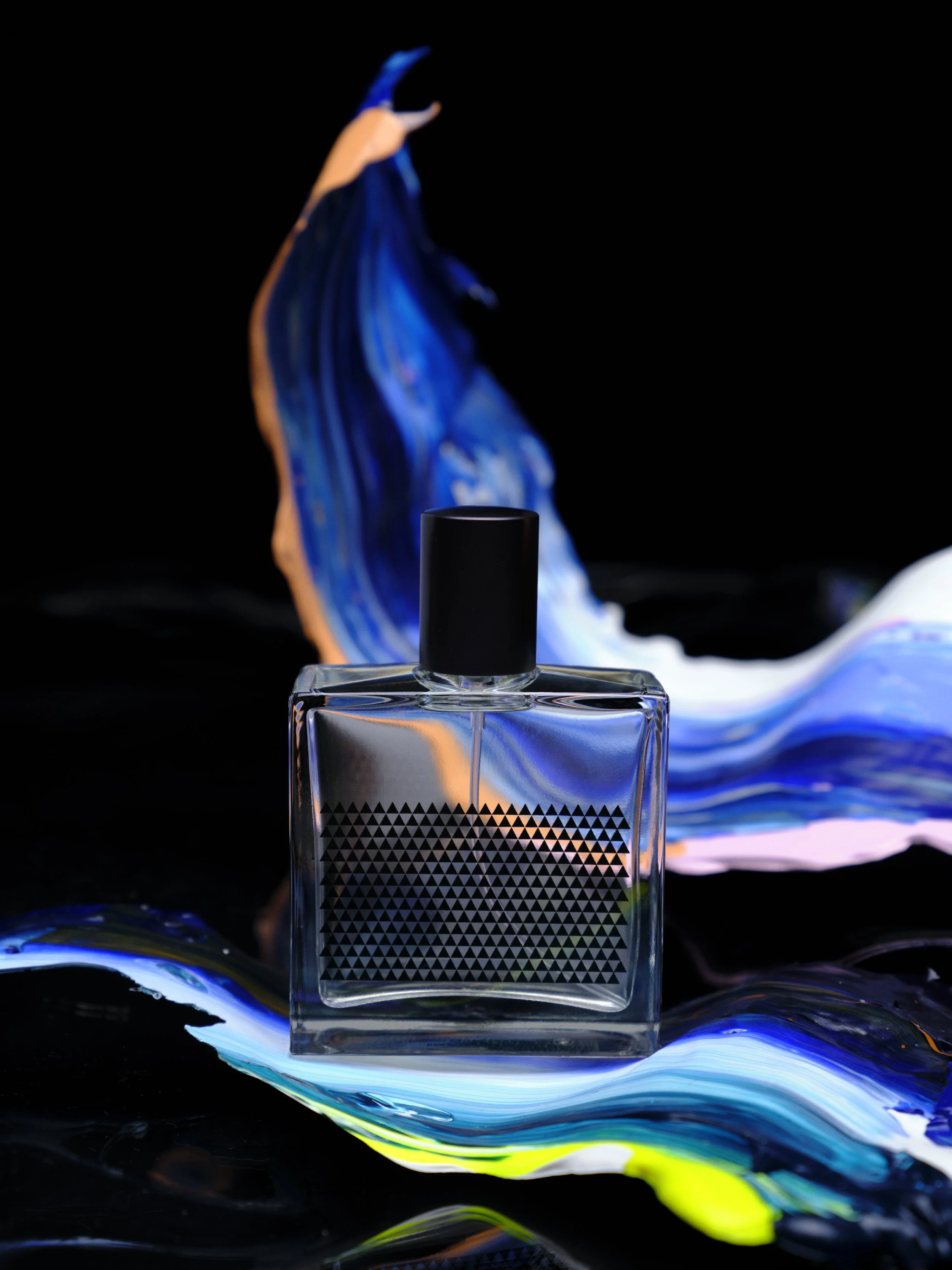 Scarlet_Parfume2_Shot_04_0042_PPP_RE_F1.jpg