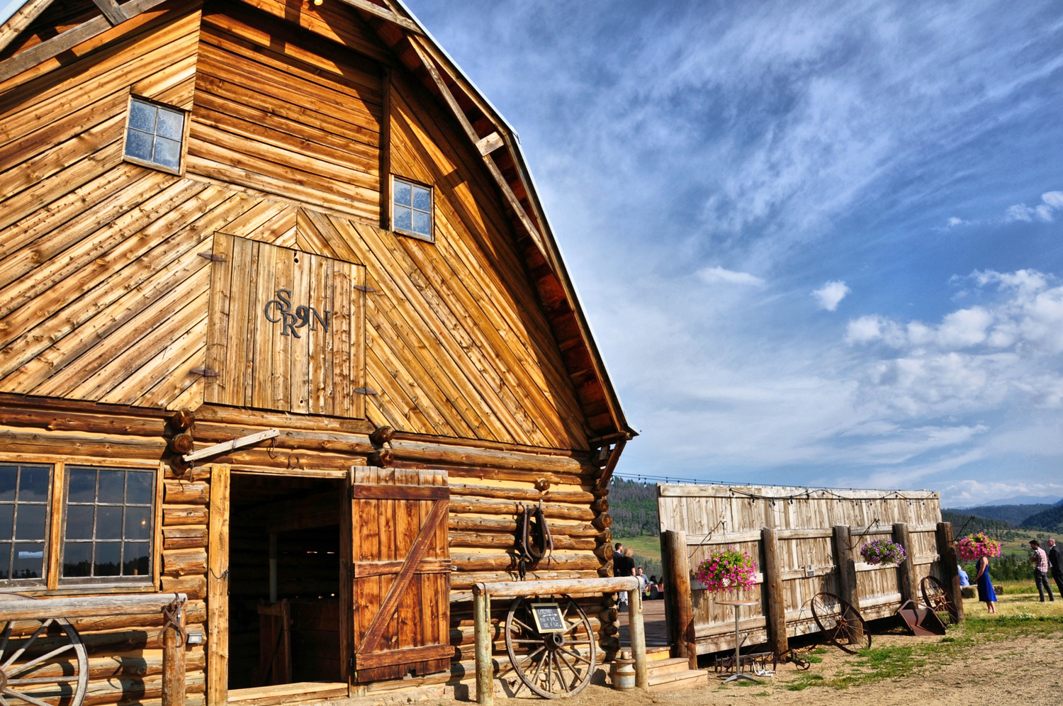 21. Weddings-Strawberry-Creek-Ranch-Barn_Carly-Carpenter.jpg