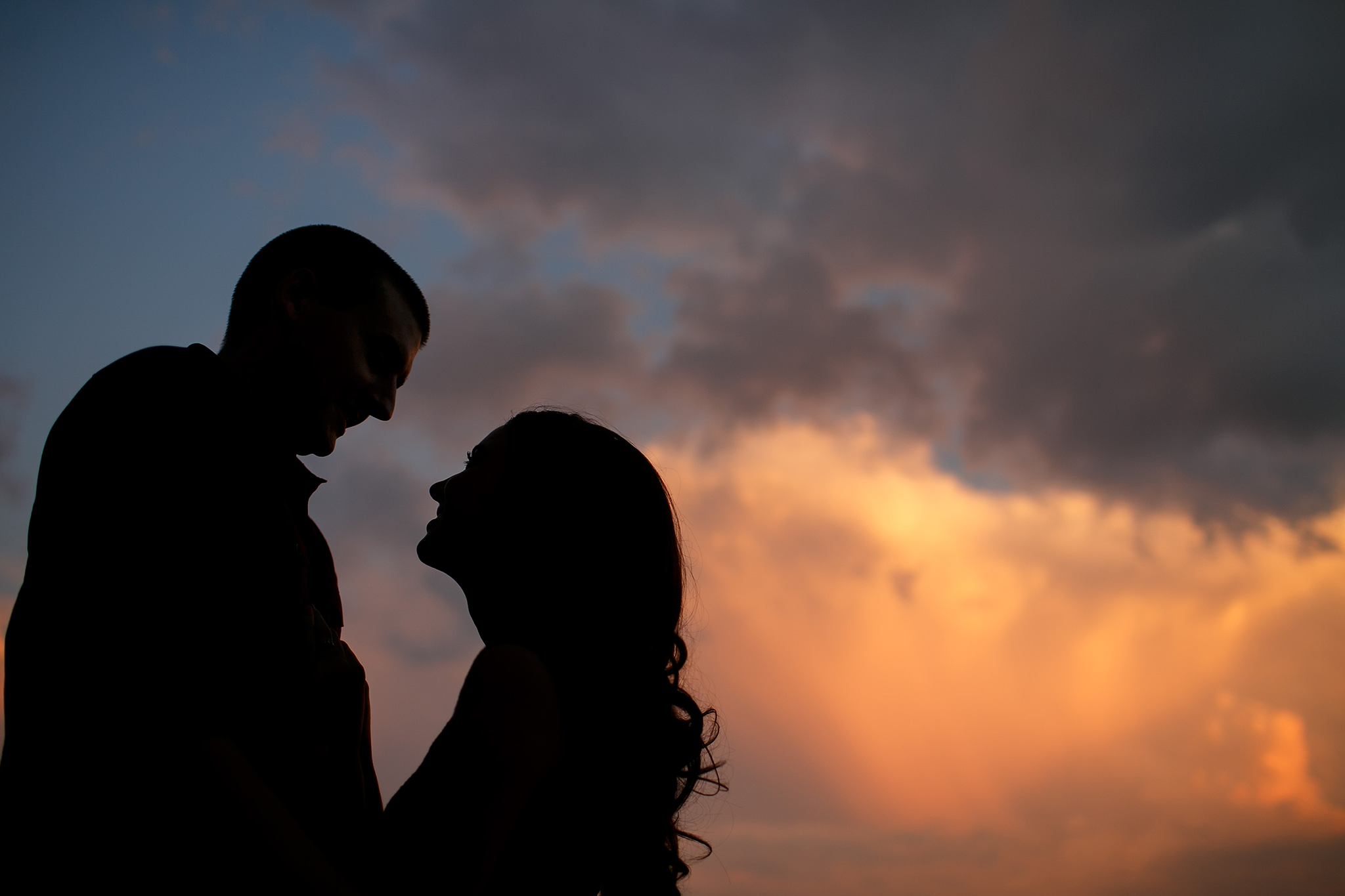 Chad & Elizabeth : Sycamore, IL Engagement Photography