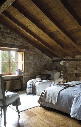dream-cottage-interior-rustic.jpg