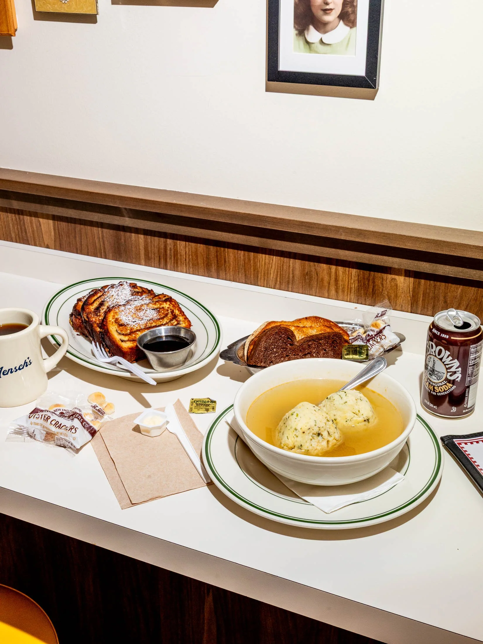 20250616_Chicago-Mag_Menschs-Deli-54.jpg
