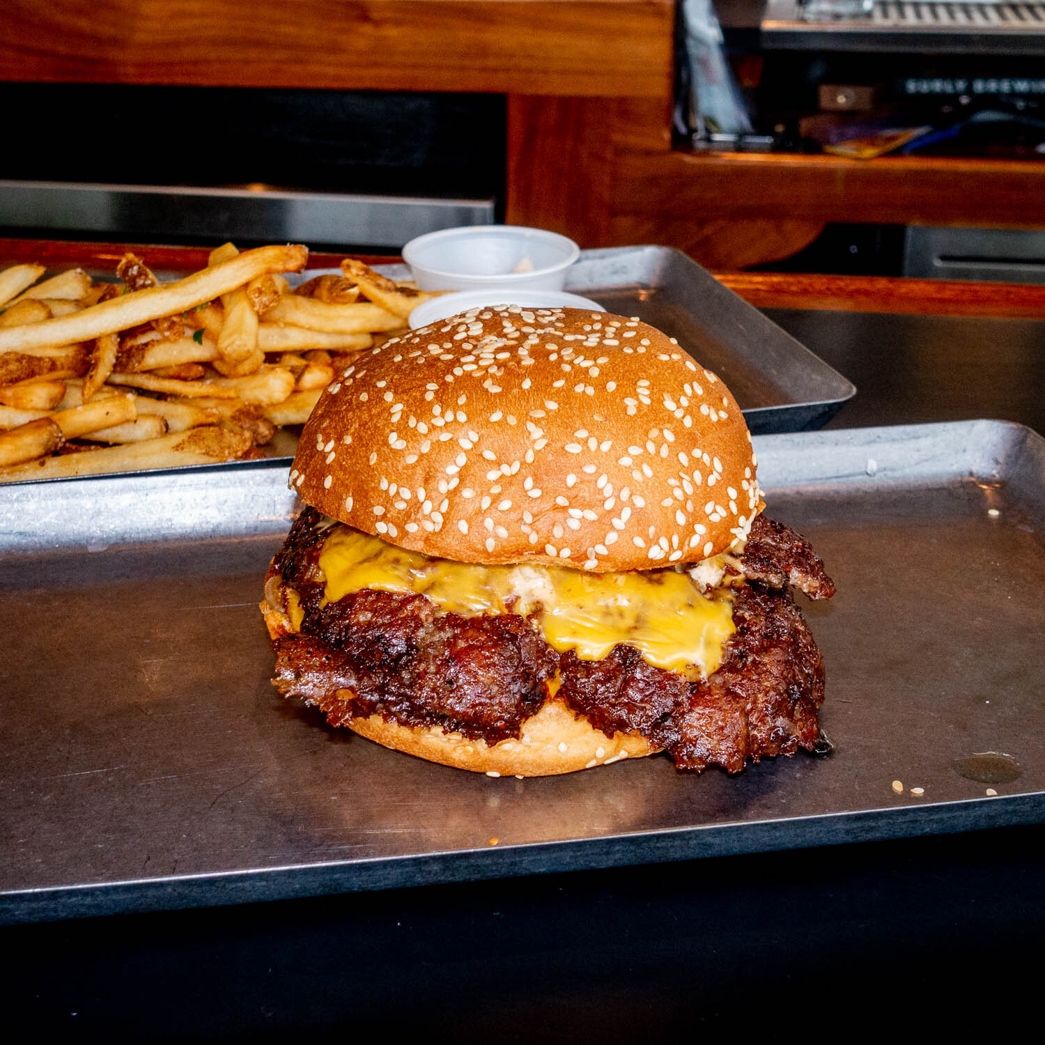 BURGER - L. ST SMASH - THE LEAVITT STREET INN &amp; TAVERN - CHICAGO, IL