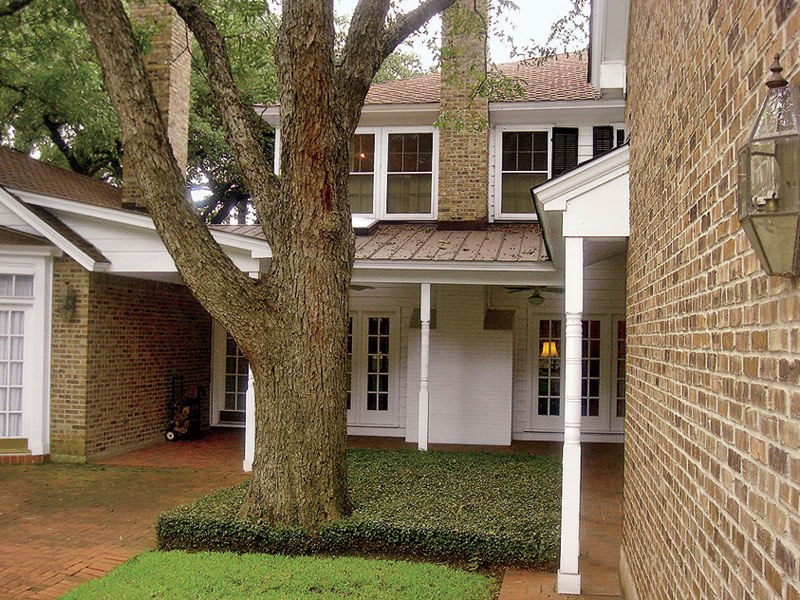item10.rendition.slideshowVertical.ad-before-after-11-before-austin-texas-house.jpg