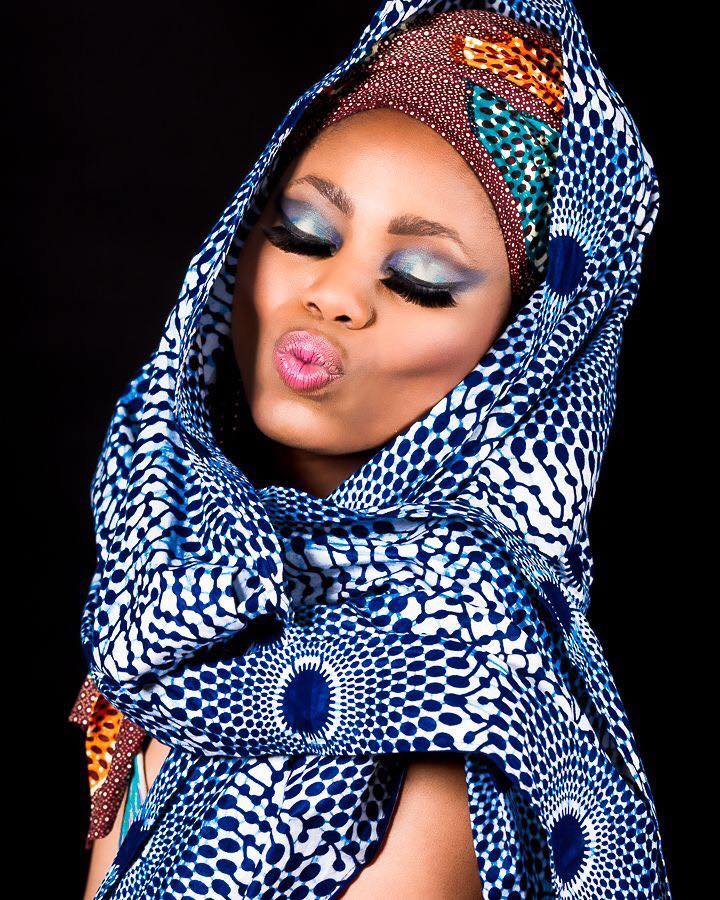 Makeup: Sylkie Sly - Photo: Pascal David Photography - Model: Connie - Clothing: Uzu Creations