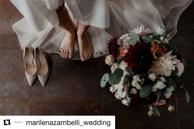 Everything&rsquo;s gonna be fine (and perfect 💐)
.
.
.
Planner: stunning @marilenazambelli_wedding 💫  #everythingsgonnabealright #robertofiori #weddingfloraldesign #wedding #weddingflorist #weddingdecoration #weddingflowers #weddingfloraldecor #wed