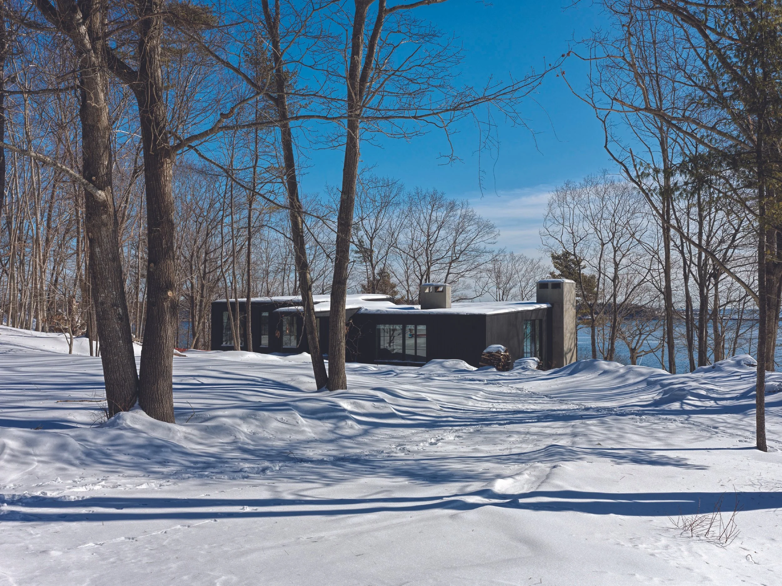 Spectre House-04.jpg