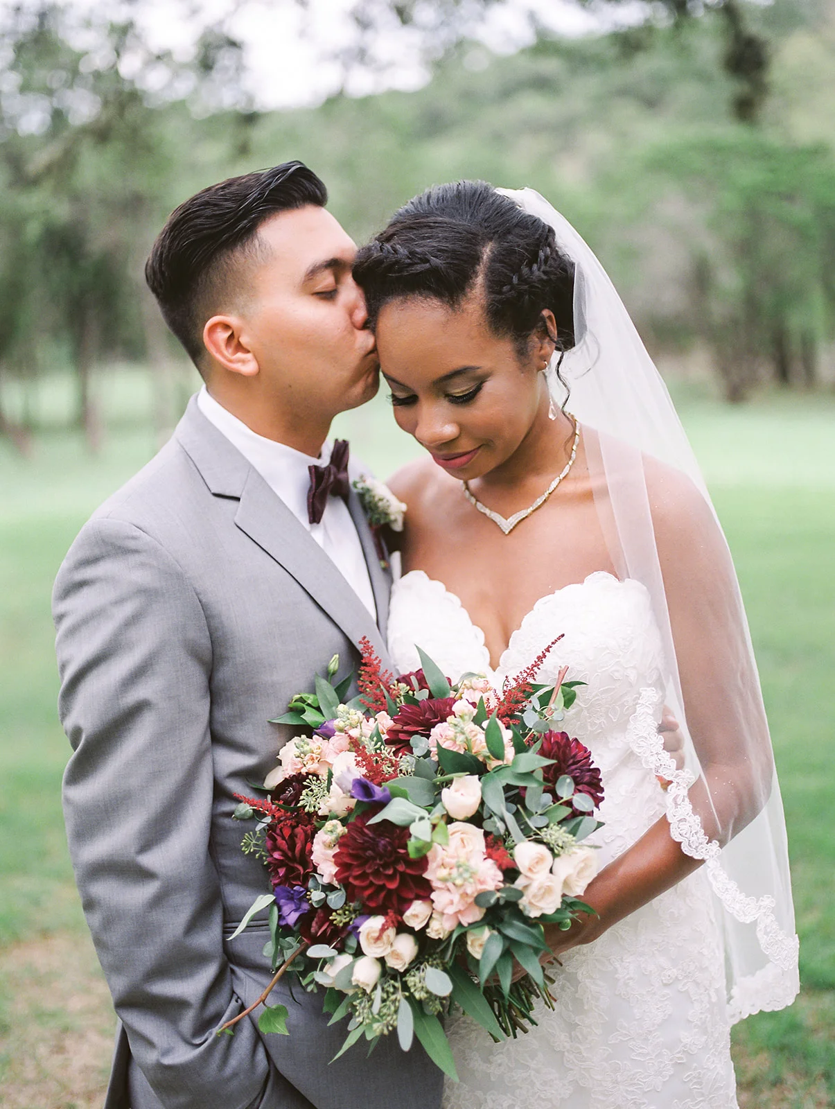 The Ivory Oak Wedding Venue in Wimberley, TX. Austin fine art wedding photographer. Ivory Oak Wedding Photos.