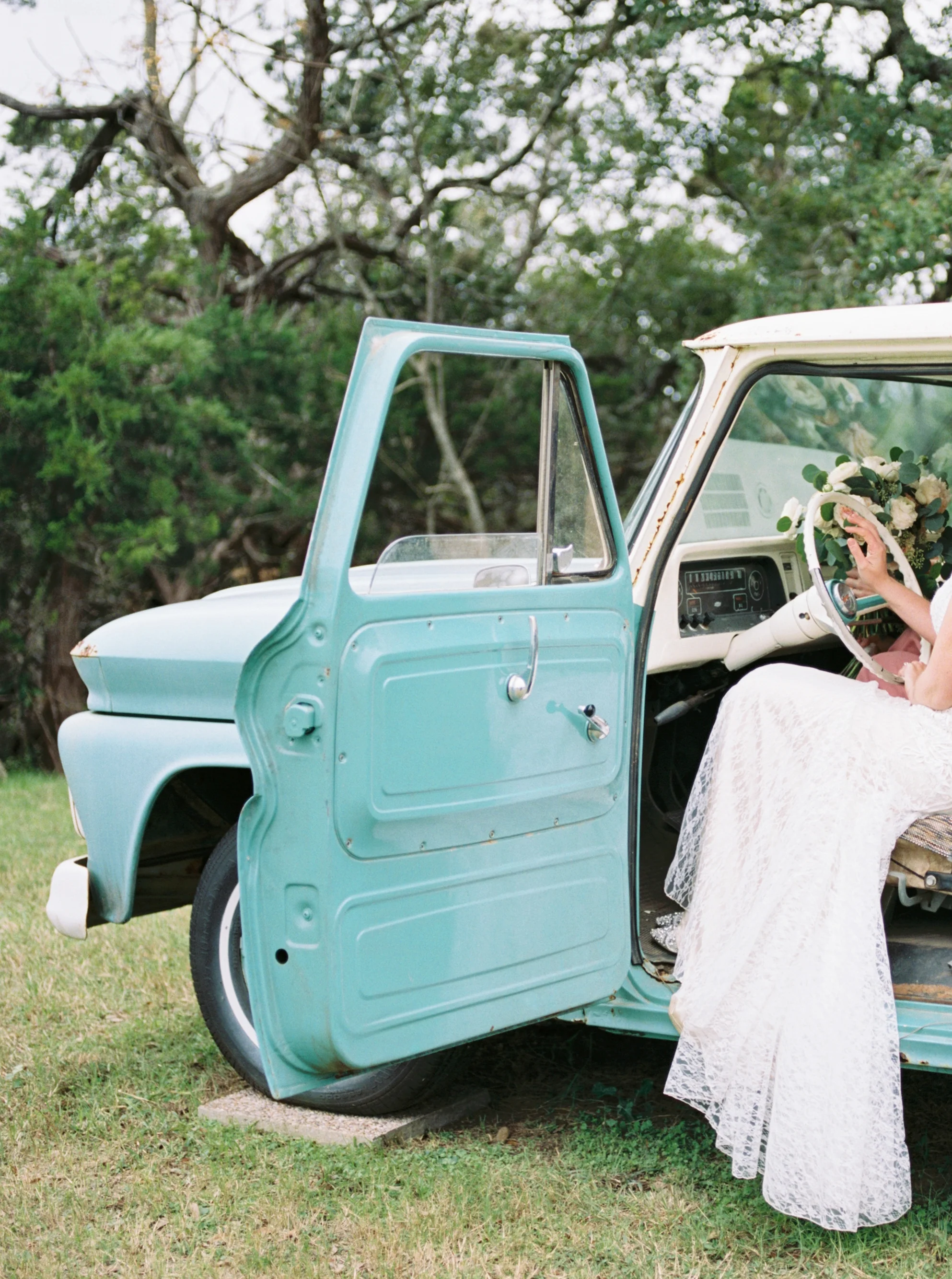 Austin Wedding Photographer | Intimate Austin Wedding Photos | Chapel Dulcinea Wedding | Austin Wedding Venue | Austin Elopement | Caitlin Rose Photography | Film Wedding
