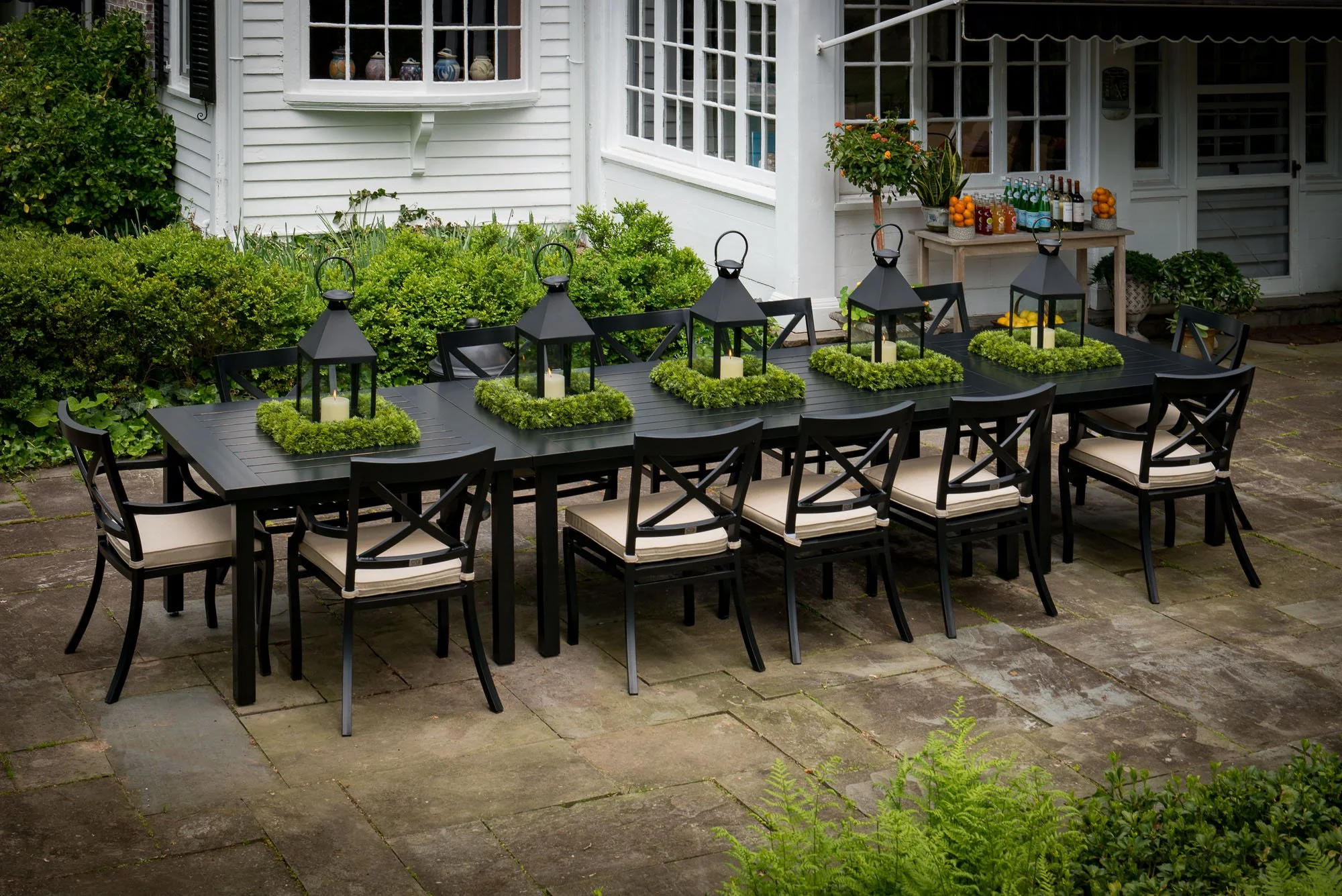 Homes Gardens Outdoor Dining Photographer.jpg