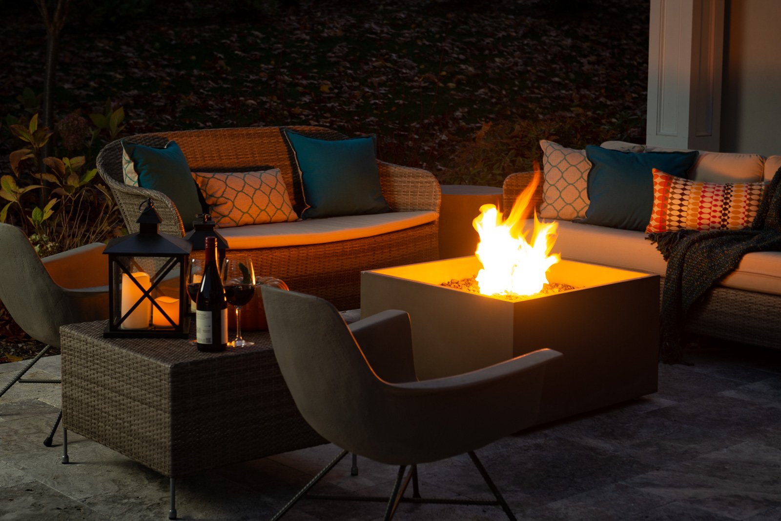 Advertising photography for national outdoor furniture company