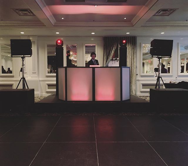 We&rsquo;re ready for the annual Kraft-Heinz Christmas event! #djlife #weddingdj #nightlife #montreal #mtlnightlife #music #genre #song #songs #rap #instagood #beat #beats #jam #myjam #party #partymusic #newsong #remix  #bestsong #bumpin #repeat #lis