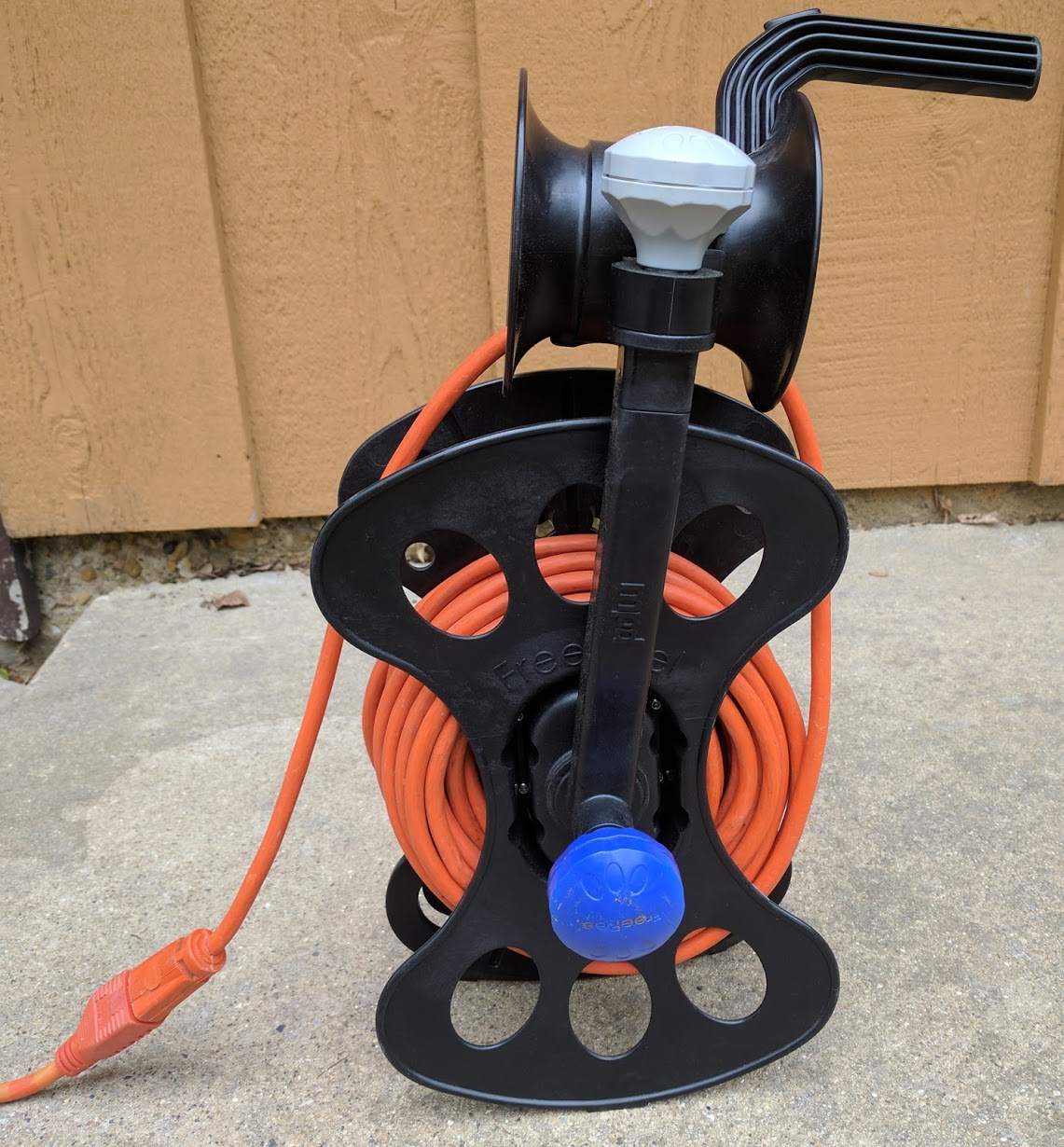 Make Your Cords and Hoses Quick to Use and Easy to Store 