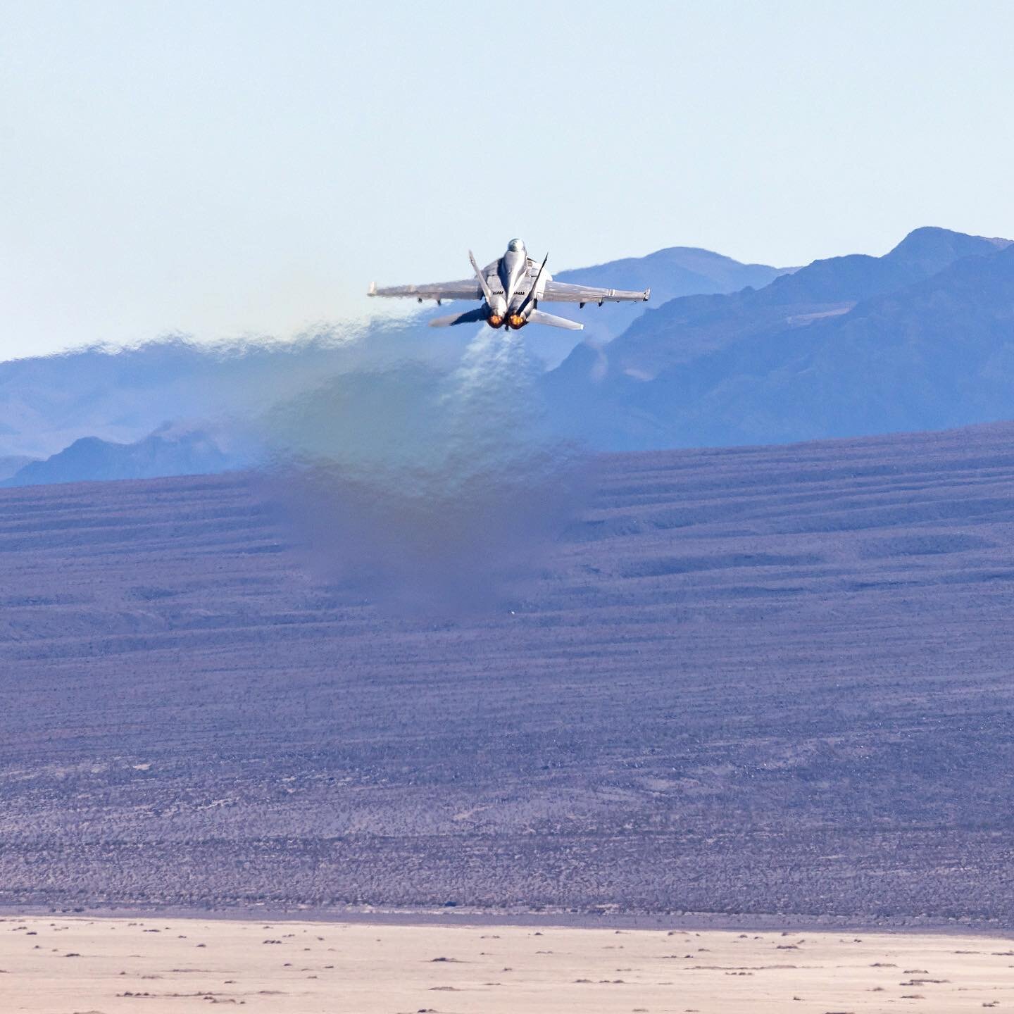 Up and Out #F18 #full_afterburner #sidewinderlowlevel #heatdistortion