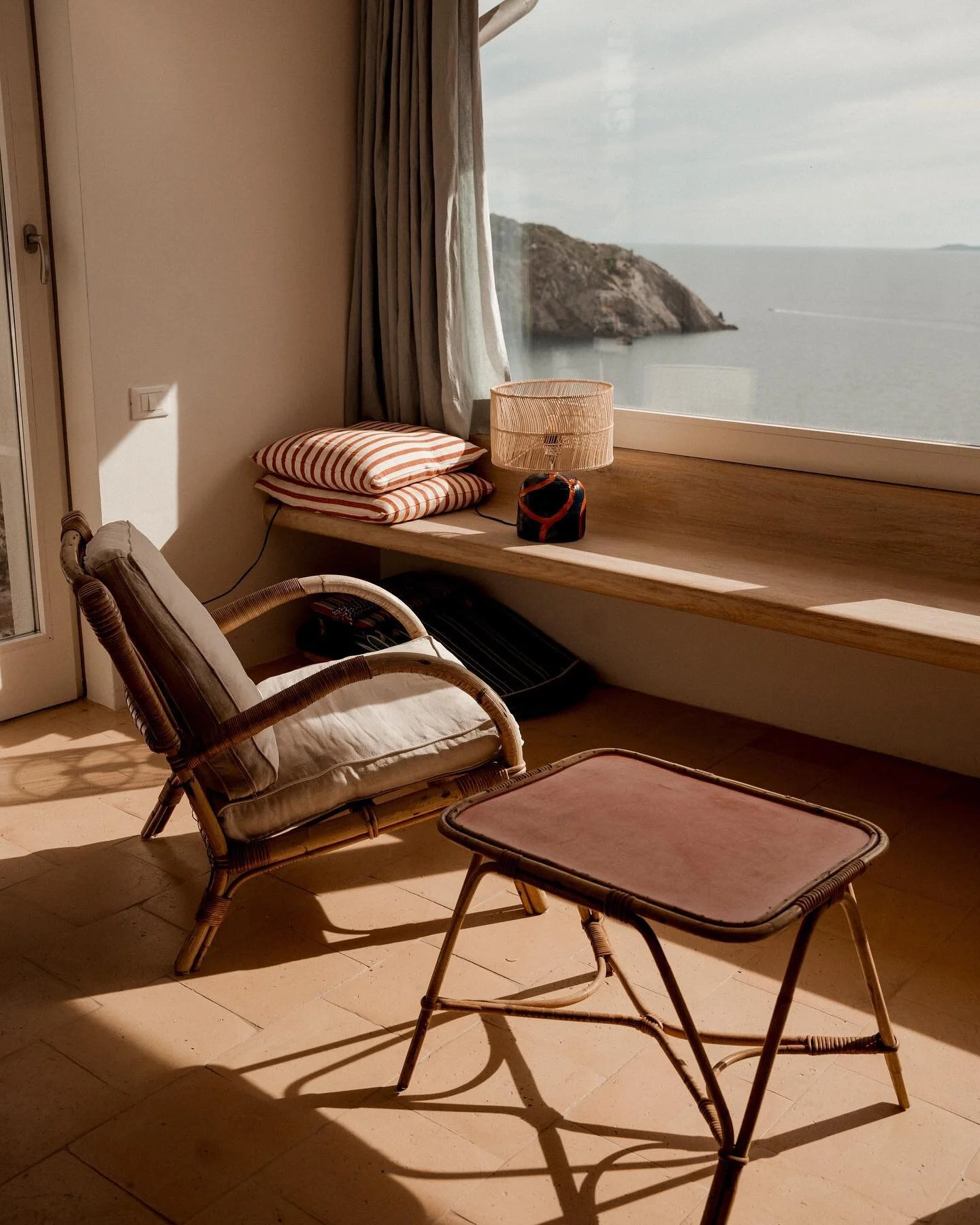 Just a little interior design inspo for your Tuesday afternoon

#mare #interiordesign #toscana #design