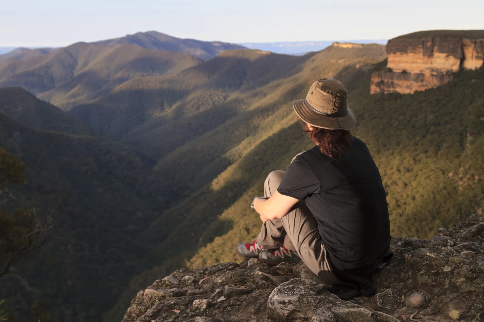 N     URSE CONTRACTS