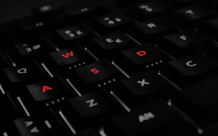 computers keyboards microsoft 1680x1050 wallpaper_www.wallpaperfo.com_24.jpg