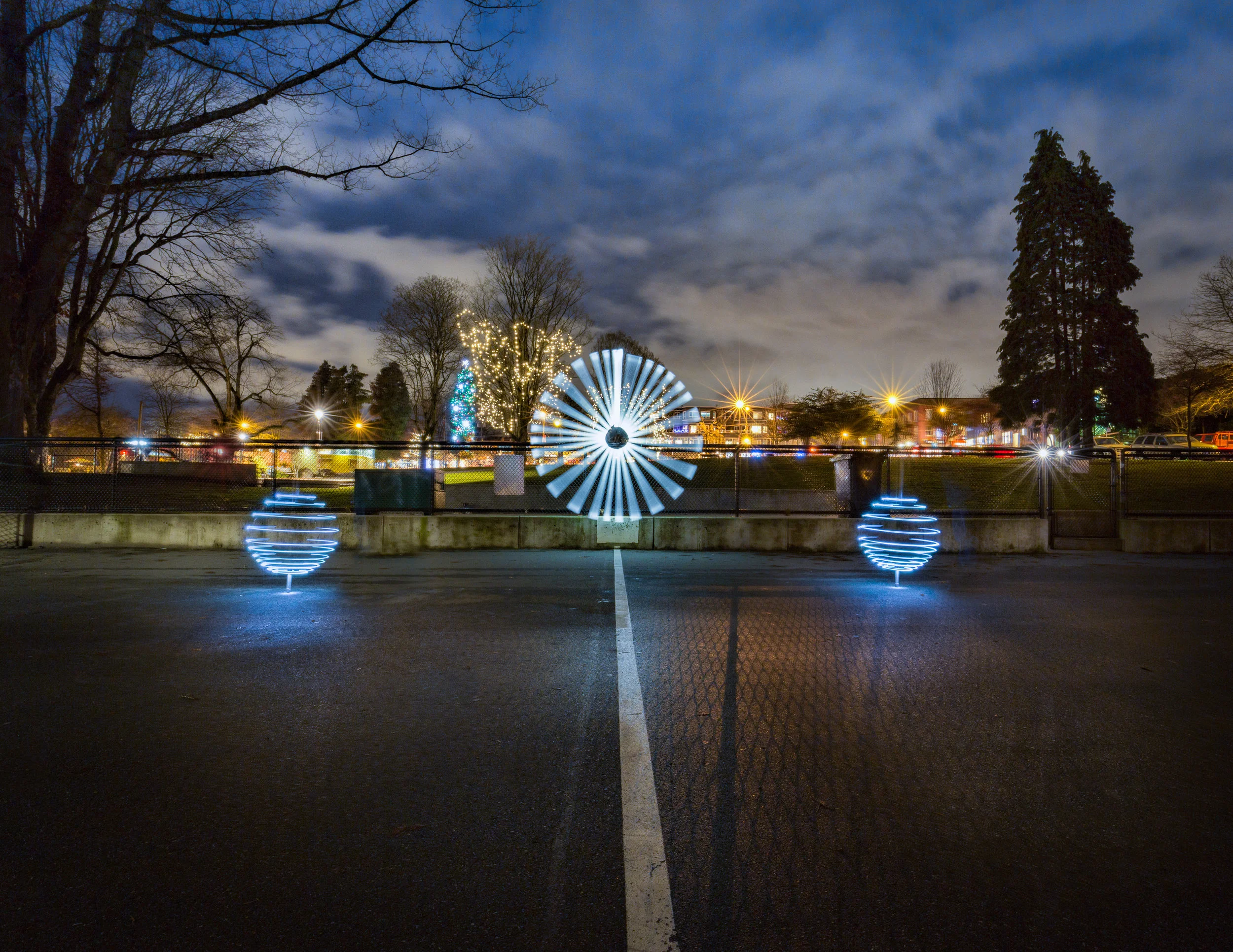 2 tires and a neon light protecter (1 of 1).JPG