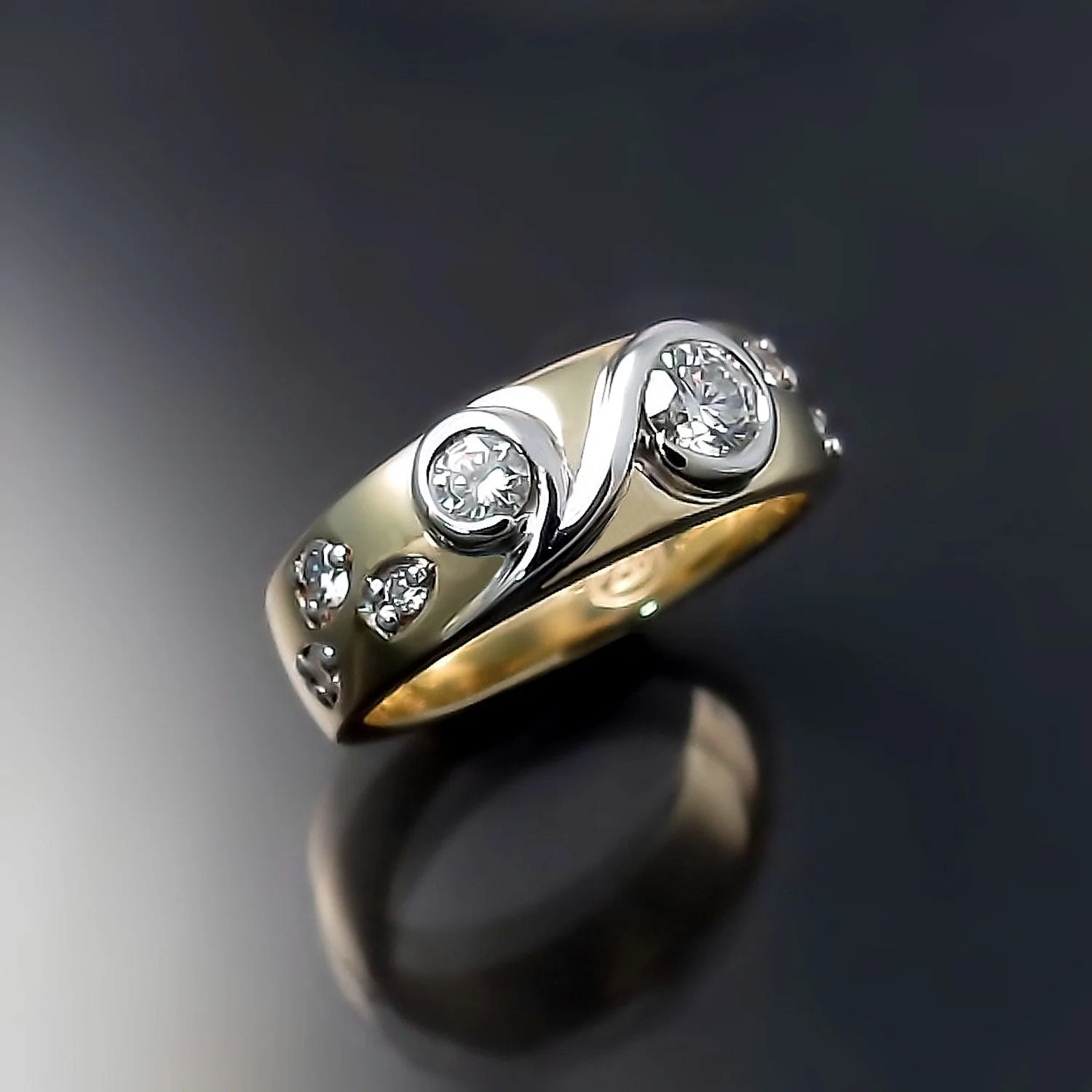 ocean-waves-theme-inspired-custom-jeweller.jpg