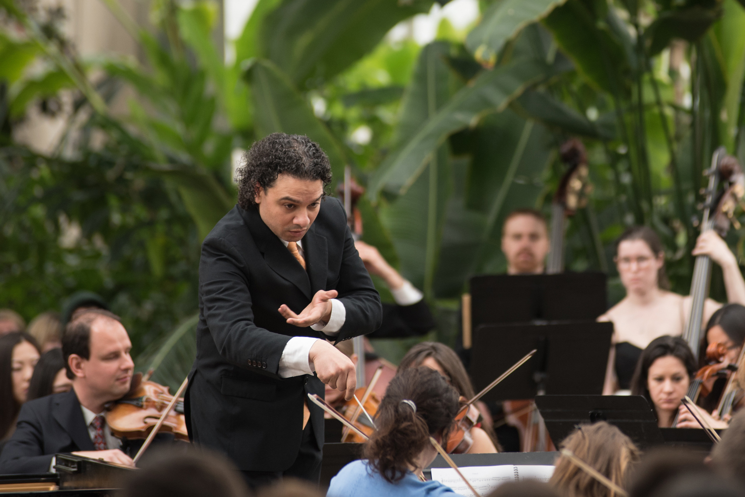 70_Oistrakh-Symphony-Thomas-Nickell-Music-Under-Glass-180414_(Photo-by-Johnny-Nevin)_400-X5_1500px.jpg