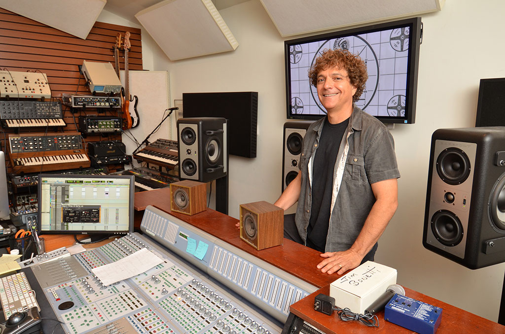 Enjoying the experience: Anthony Marinelli, a bounty of Barefoots, and a mean synth stack. (Photo Credit: David Goggin)