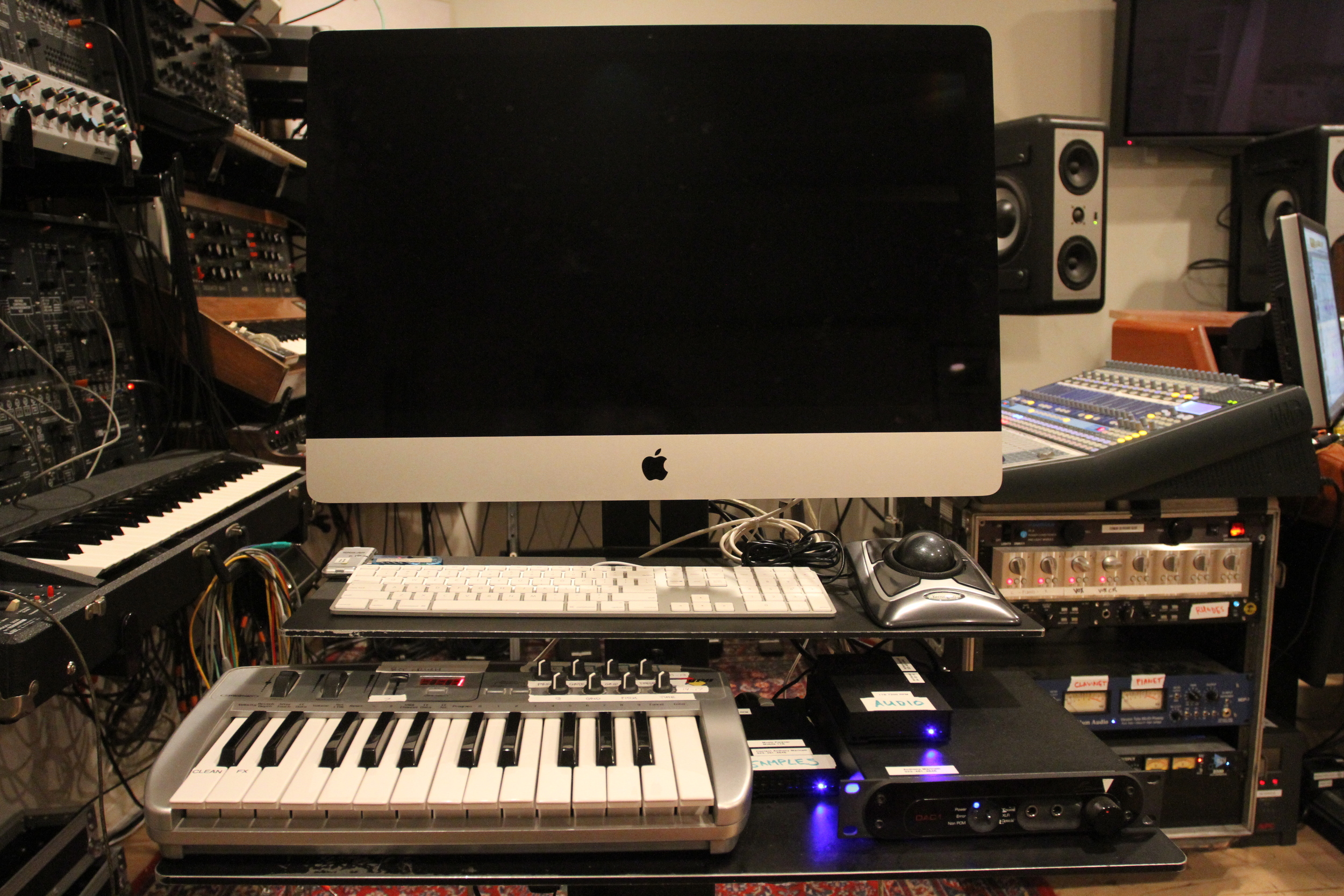 The DAC 1 stand alone sampler DAC 1. 