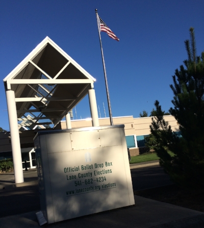 This is an Oregon Polling place! Democracy!