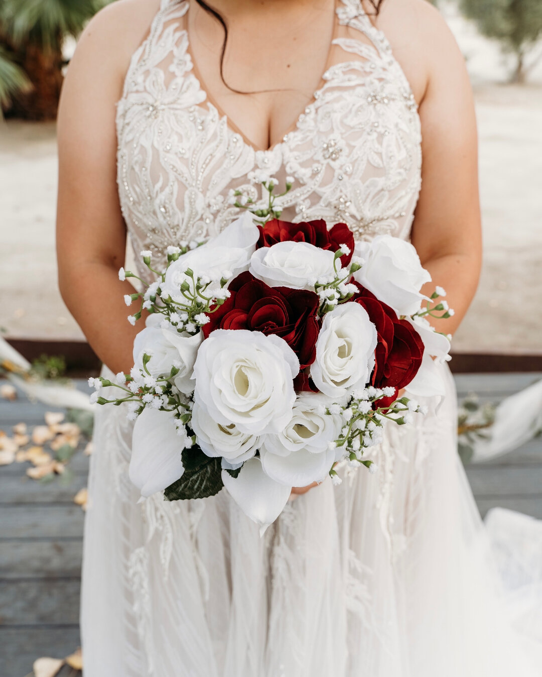 Detail shot from a small wedding I shot back in November ✨🌹