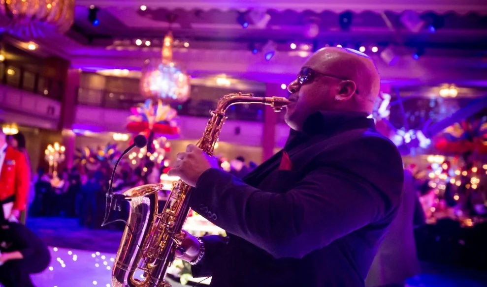 sax-player2.jpg