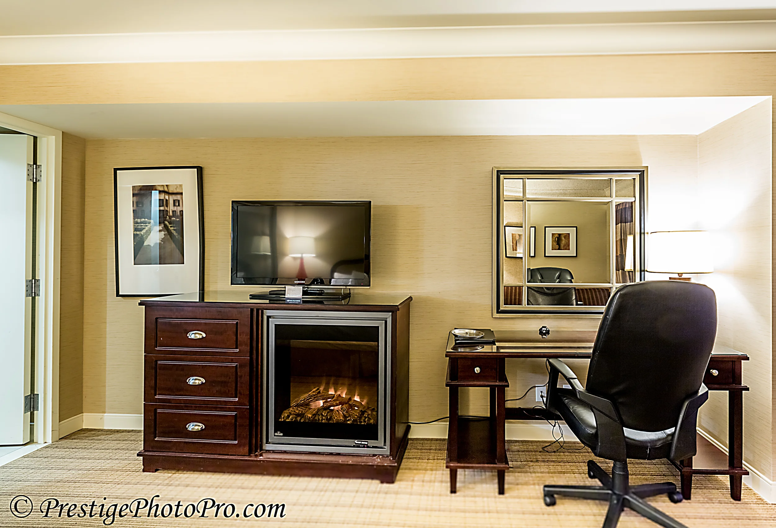 Hilton_Niagara_Falls_Before_and_After-5.jpg