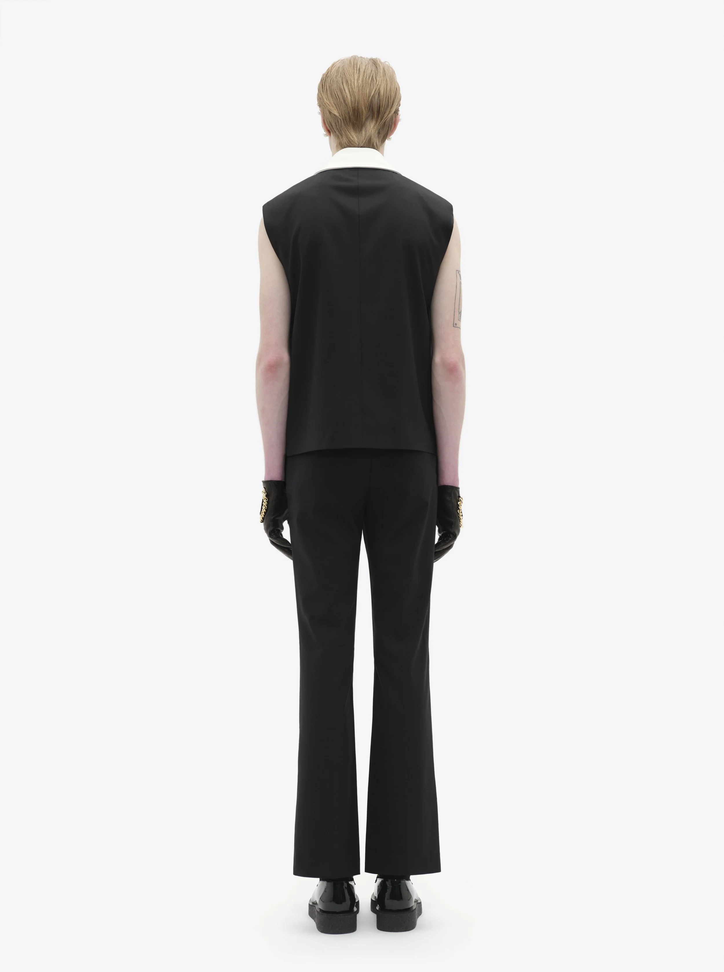 SLEEVELESS JACKET — ERNEST W. BAKER