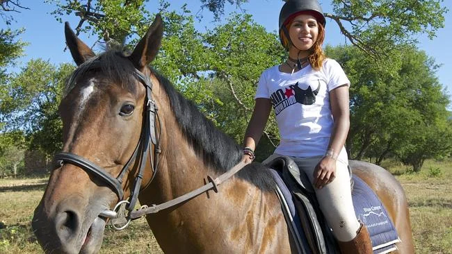 Aussie teen's mission to save rhinos