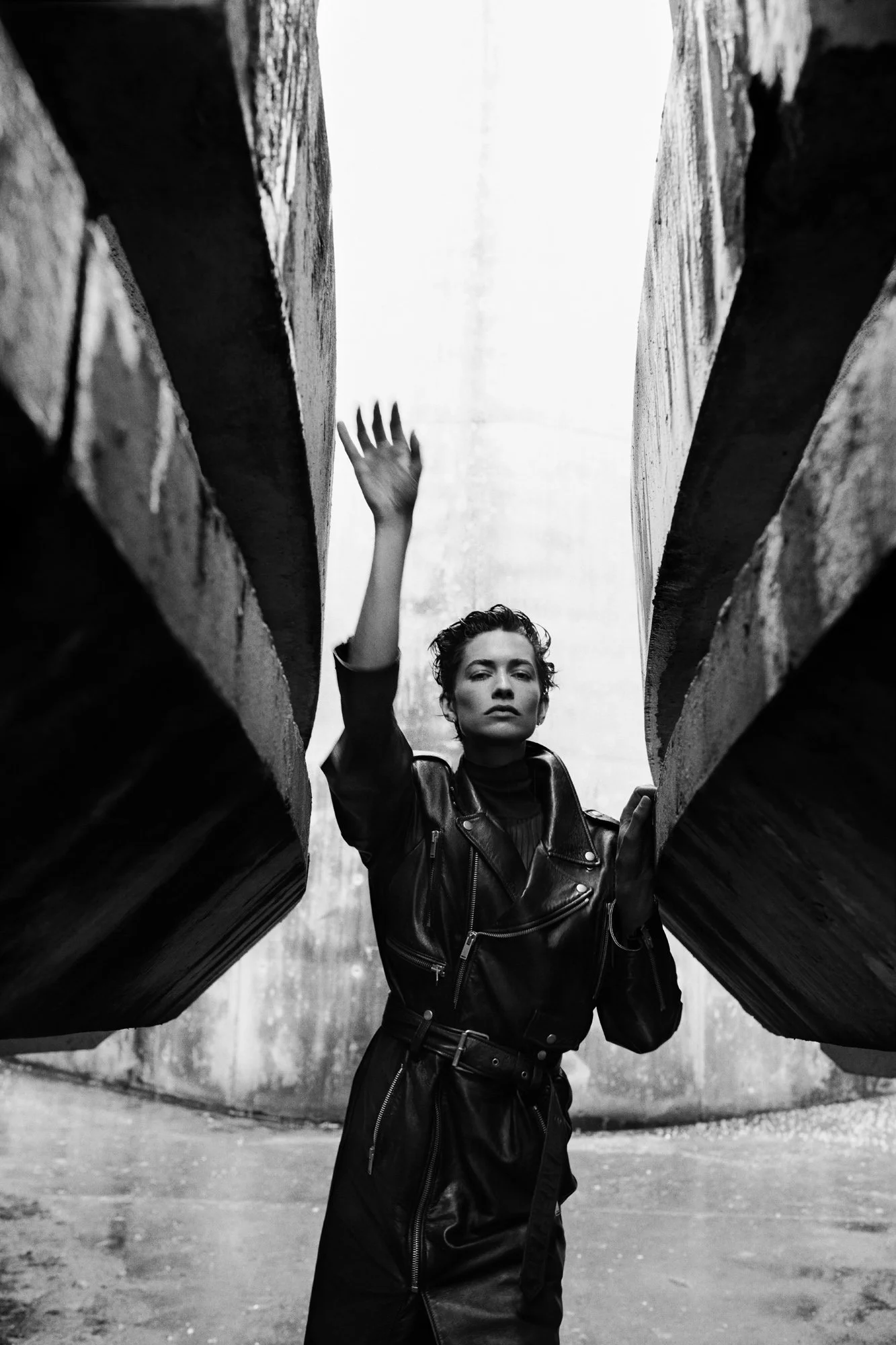 VOGUE_GREECE_PAHUE__91A1521-Exposure15847 copy FINAL.jpg