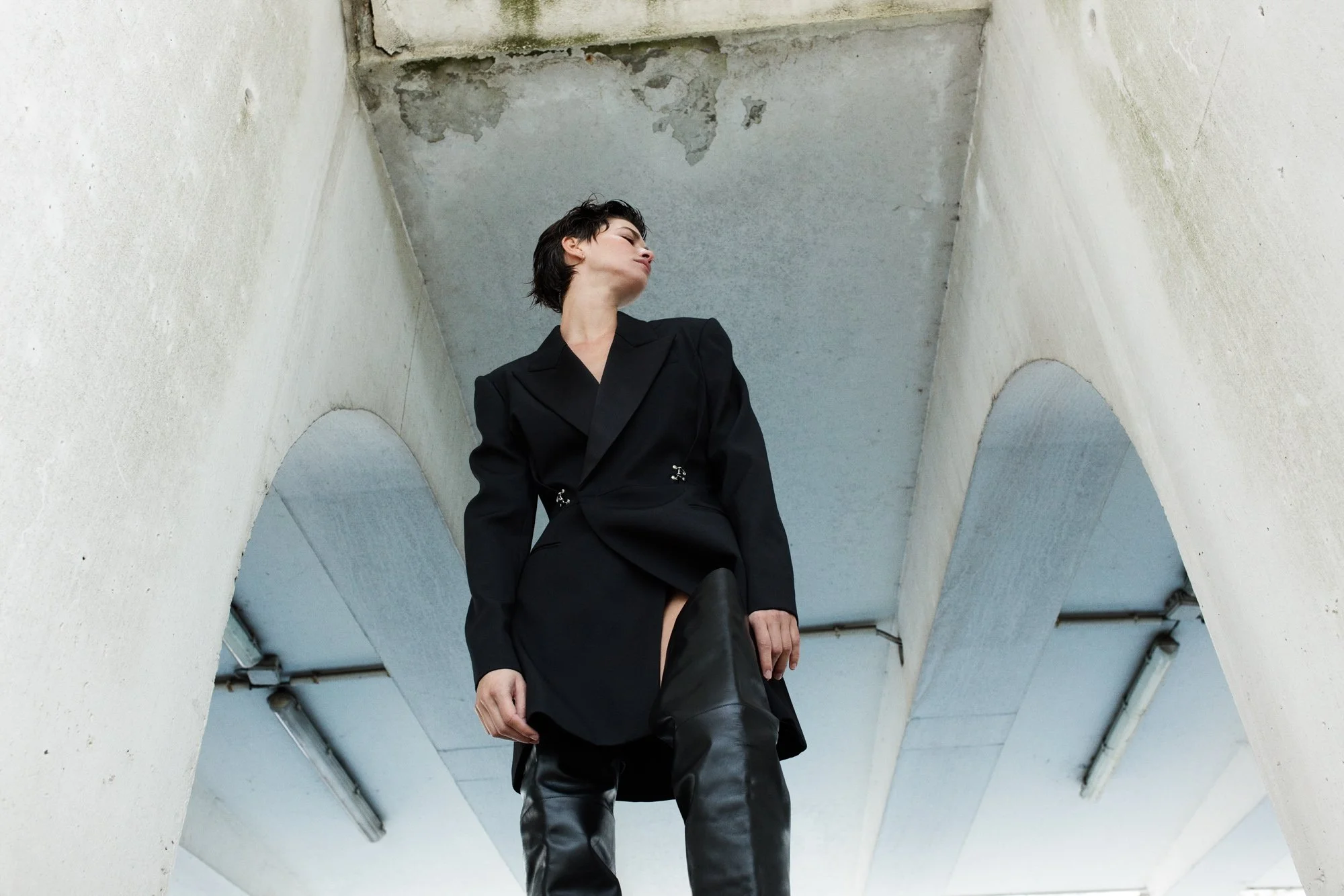 VOGUE_GREECE_PAHUE__91A4659-Exposure15843final copy.jpg