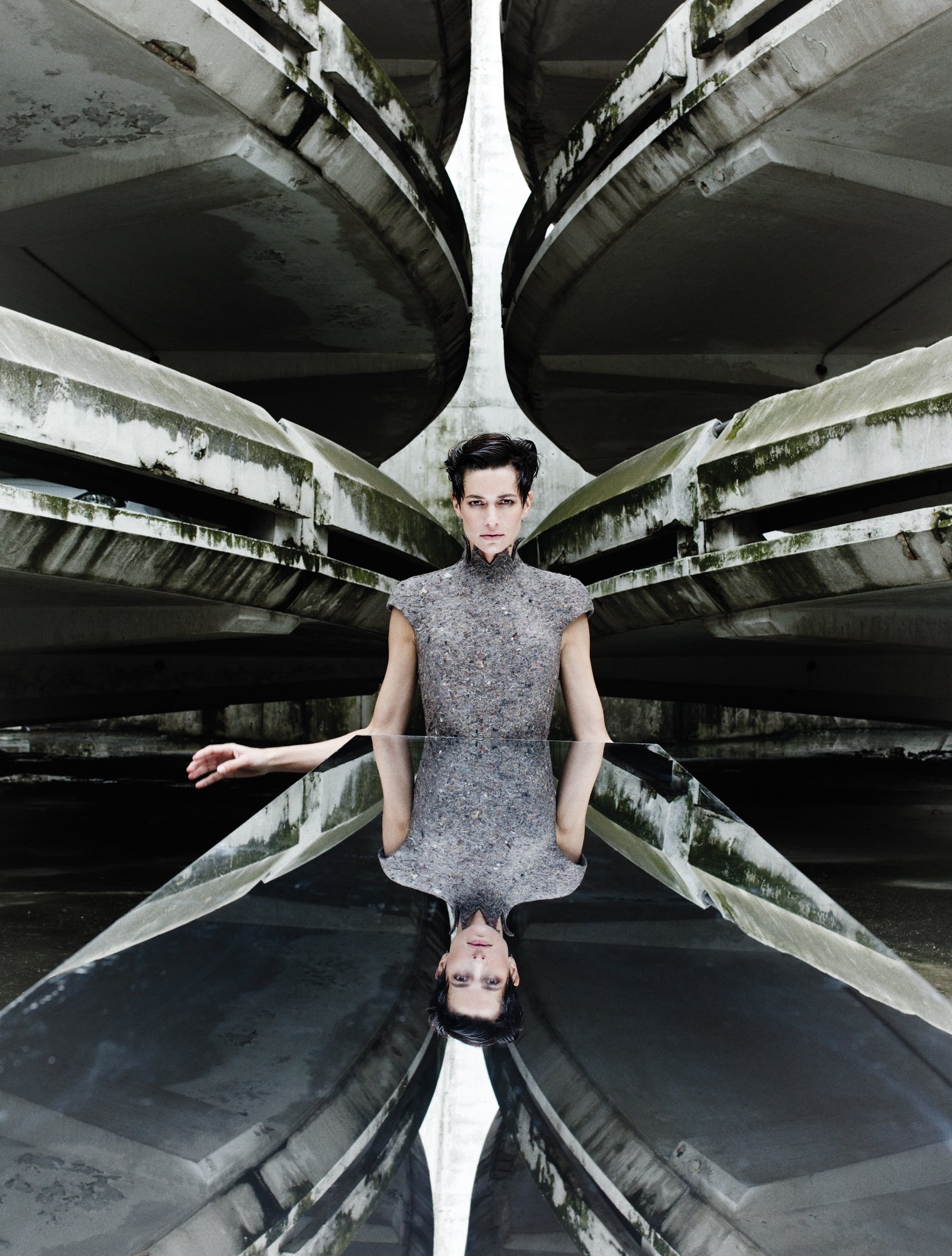 VOGUE_GREECE_PAHUE_91A4193 CMYK.jpg