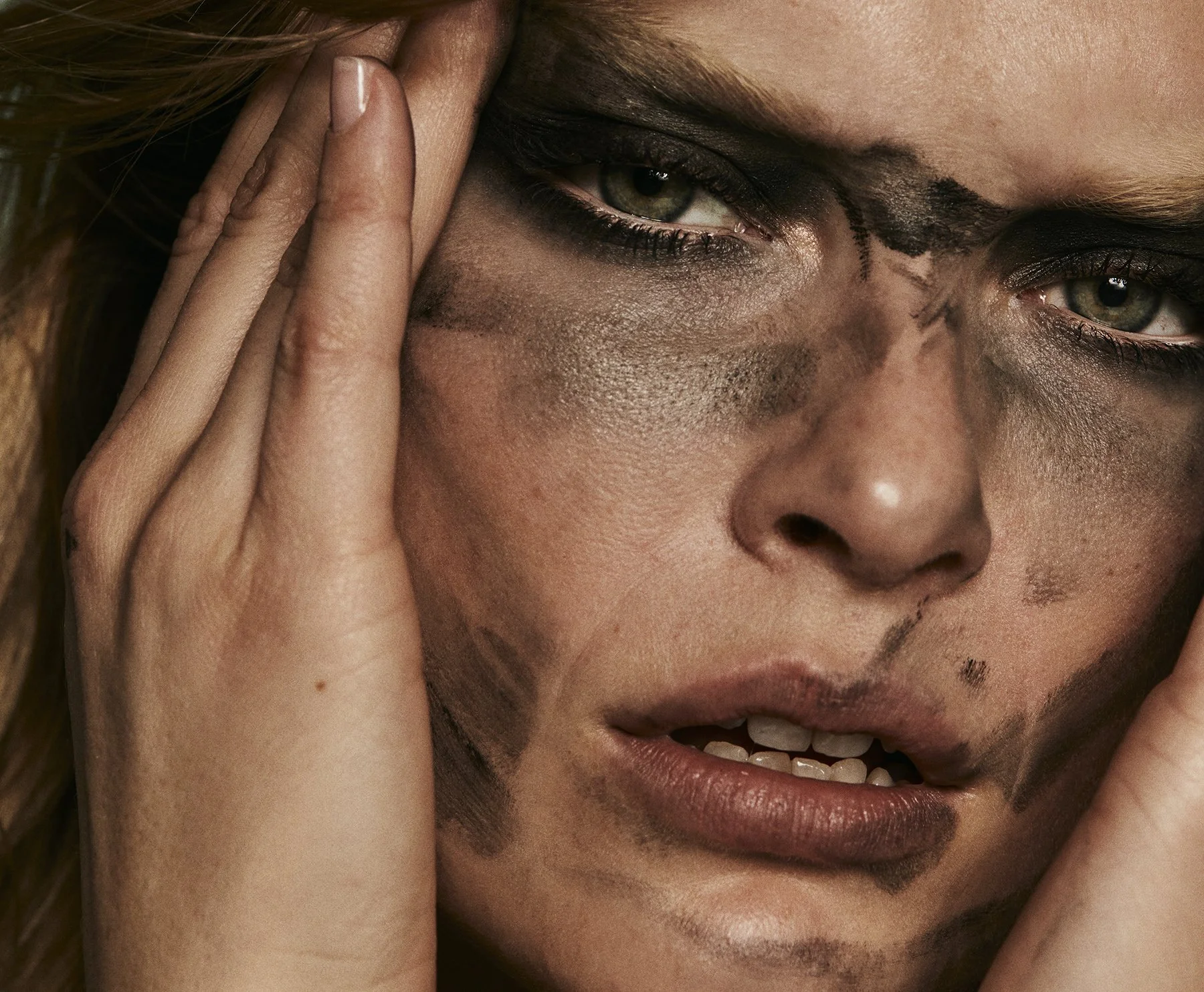 CAMILLE_RAZAT_07_417 copy 2.jpg