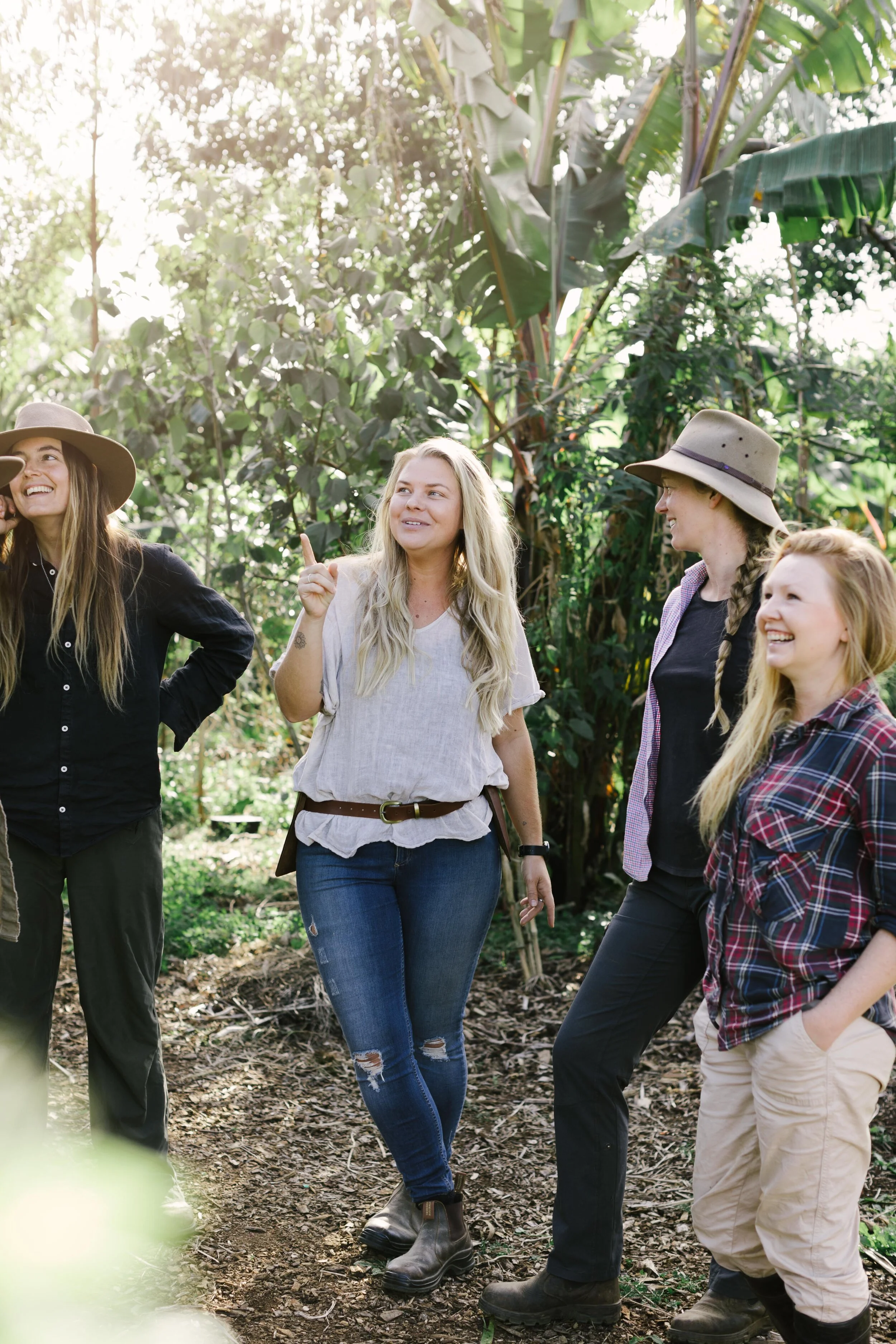 05_TheFarmJuly2021_WomenGroup_MiaForrest.jpg
