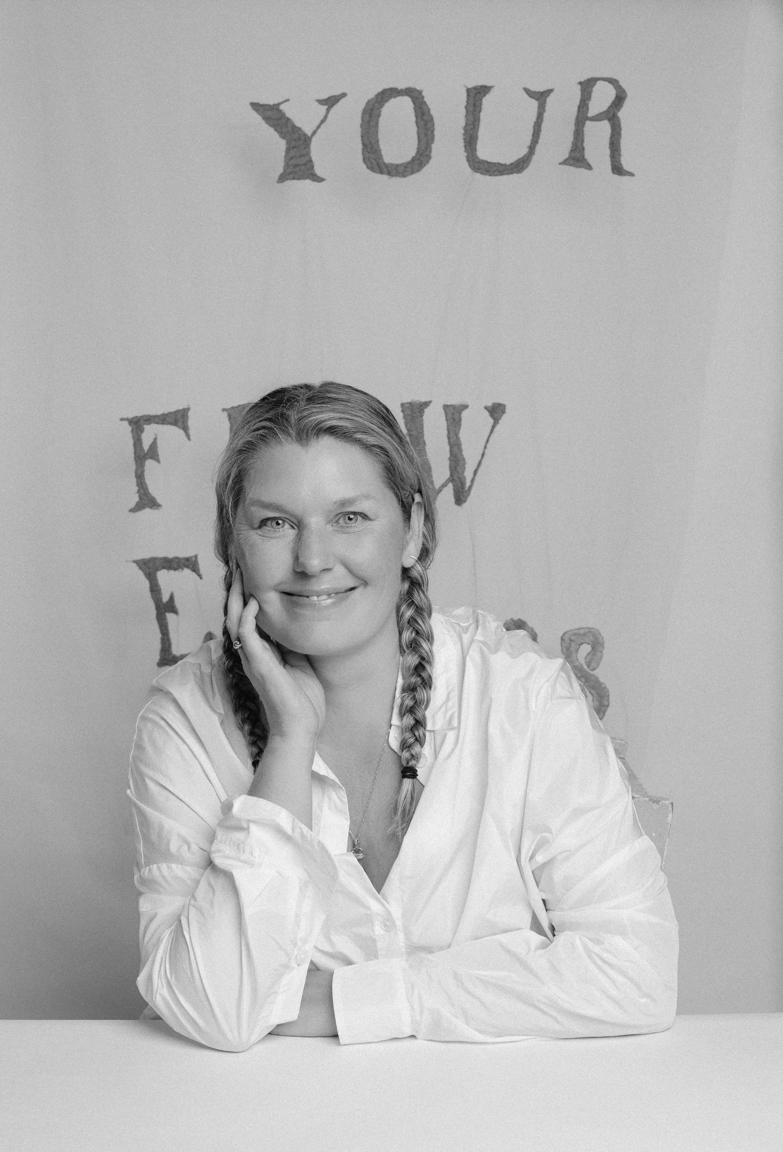 02_Portrait_Spring2026_B+W_MiaForrest.jpg