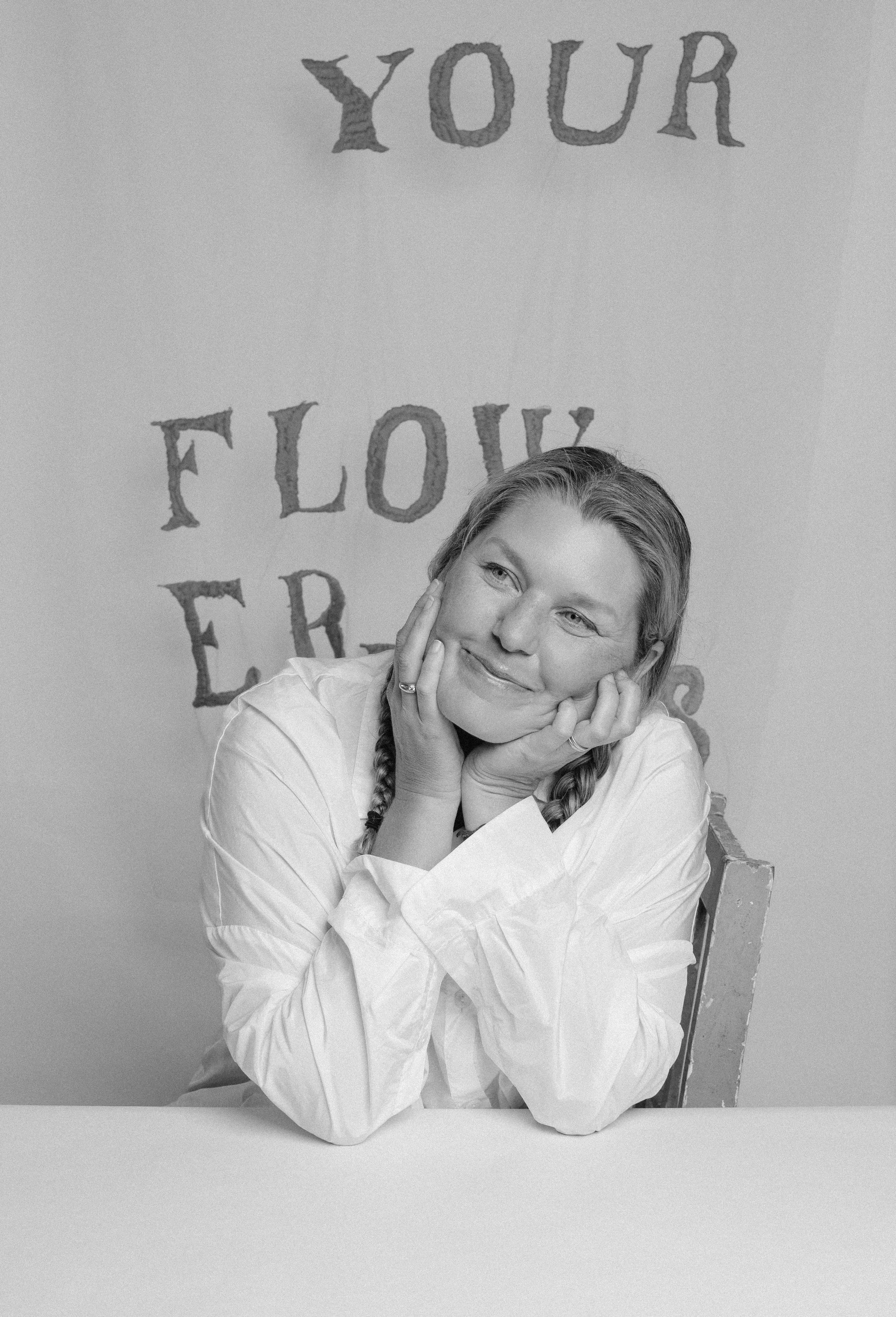 05_Portrait_Spring2026_B+W_MiaForrest.jpg