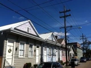 Practical Advice on Entering a Neighborhood