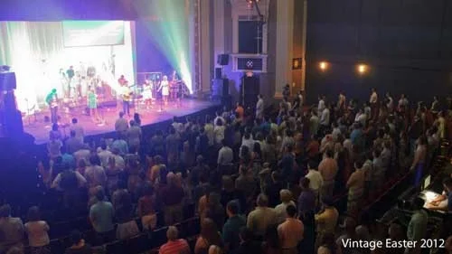  The Team Behind the Scenes: The Role of Production Volunteers 