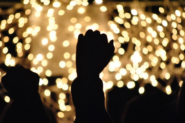 From Tabernacle to Spirit: How We Participate in Worshipping God
