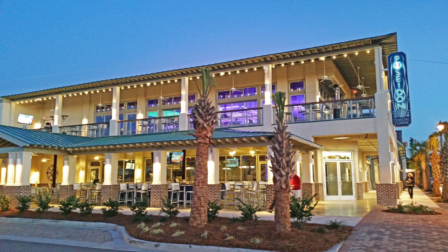 Shelter Cove Towne Centre - Shopping & Dining on Hilton Head Island
