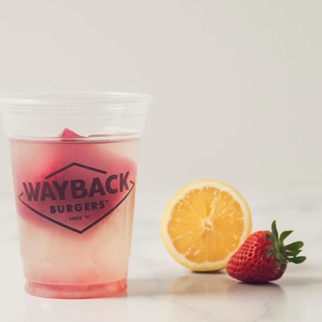 Beat the heat with @waybackburgers ! Have you tried the refreshing Summertime Lemonade...made with a strawberry hibiscus infused ice cube 🍓🍋🌺 Cool off with many other great menu items 😋
#waybackburgers #summertime #beattheheat #lowcountryliving #