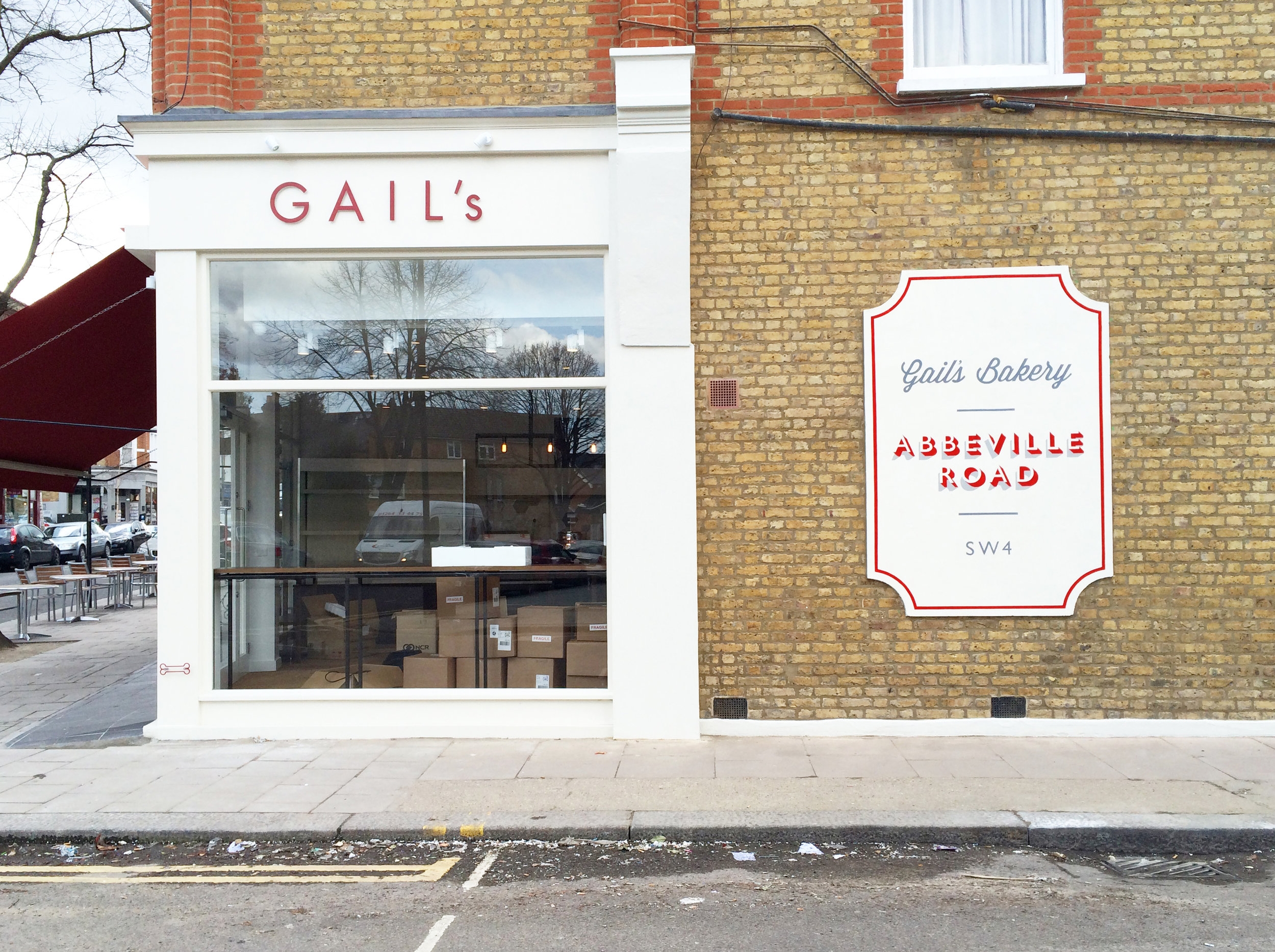 A compilation of freelance work carried out for East London design studio, Bread Collective . Client projects varied in all shapes and sizes, with work ranging from design and branding to hand-painted signage and typographic murals. 