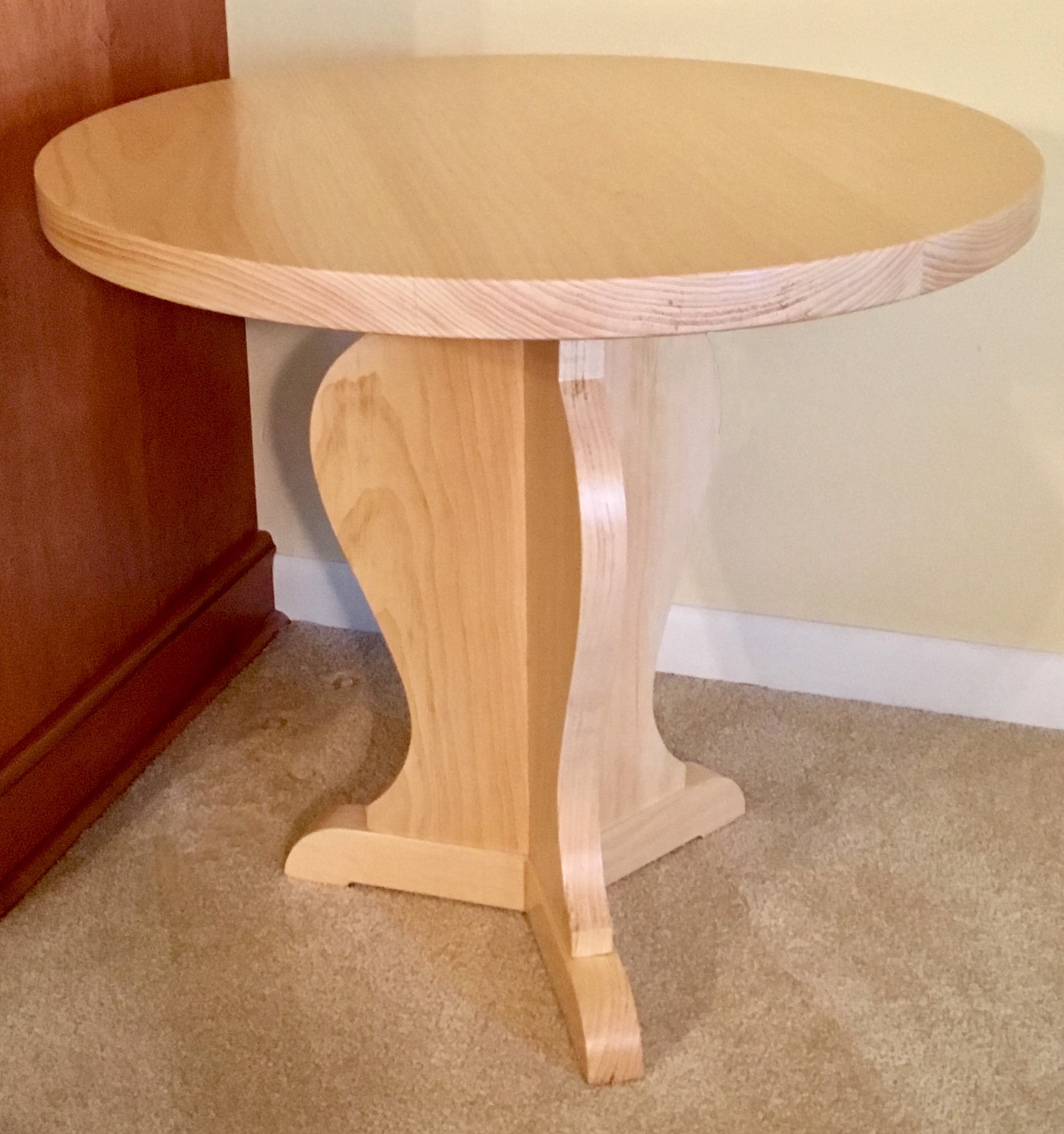 "Lovo" Table Reproduction