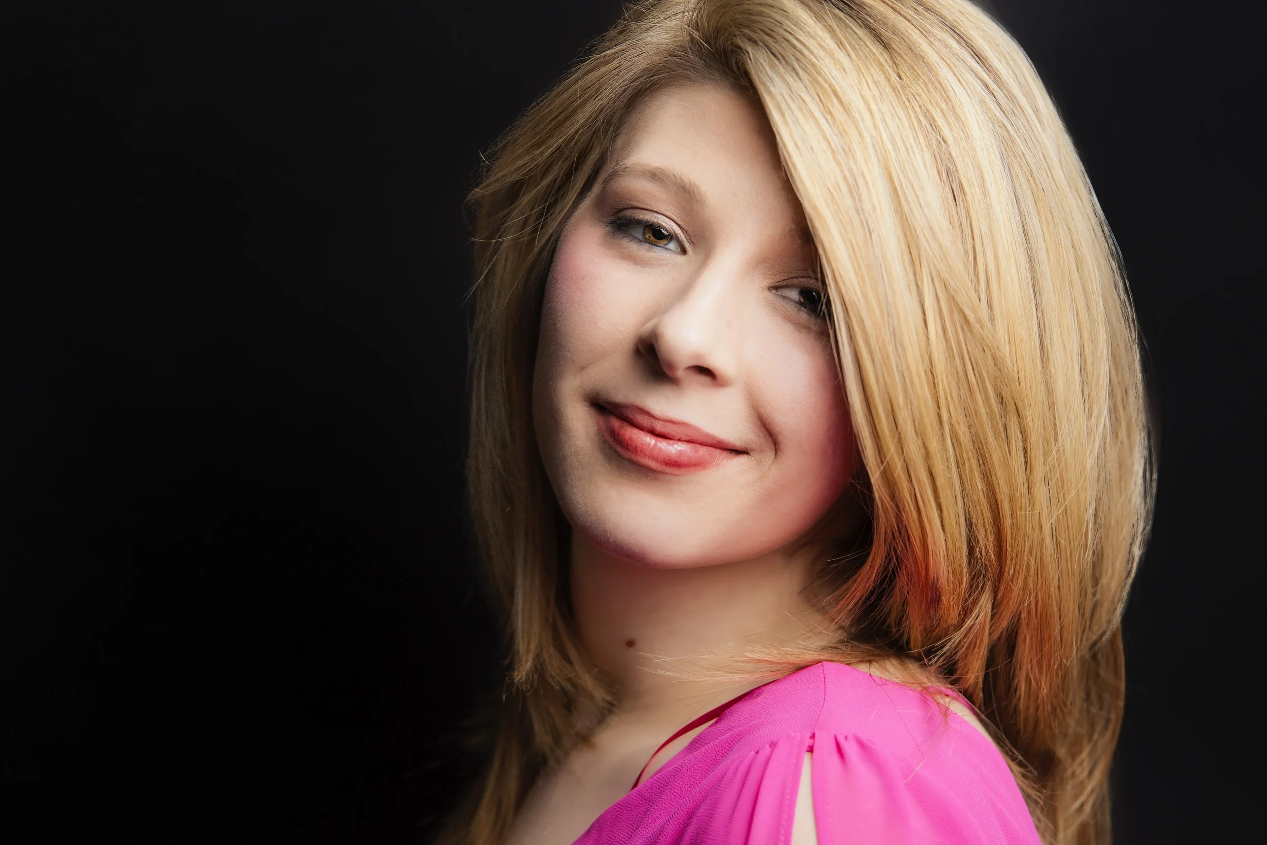 HEADSHOT2-MIMI KLIPSTINE.jpg